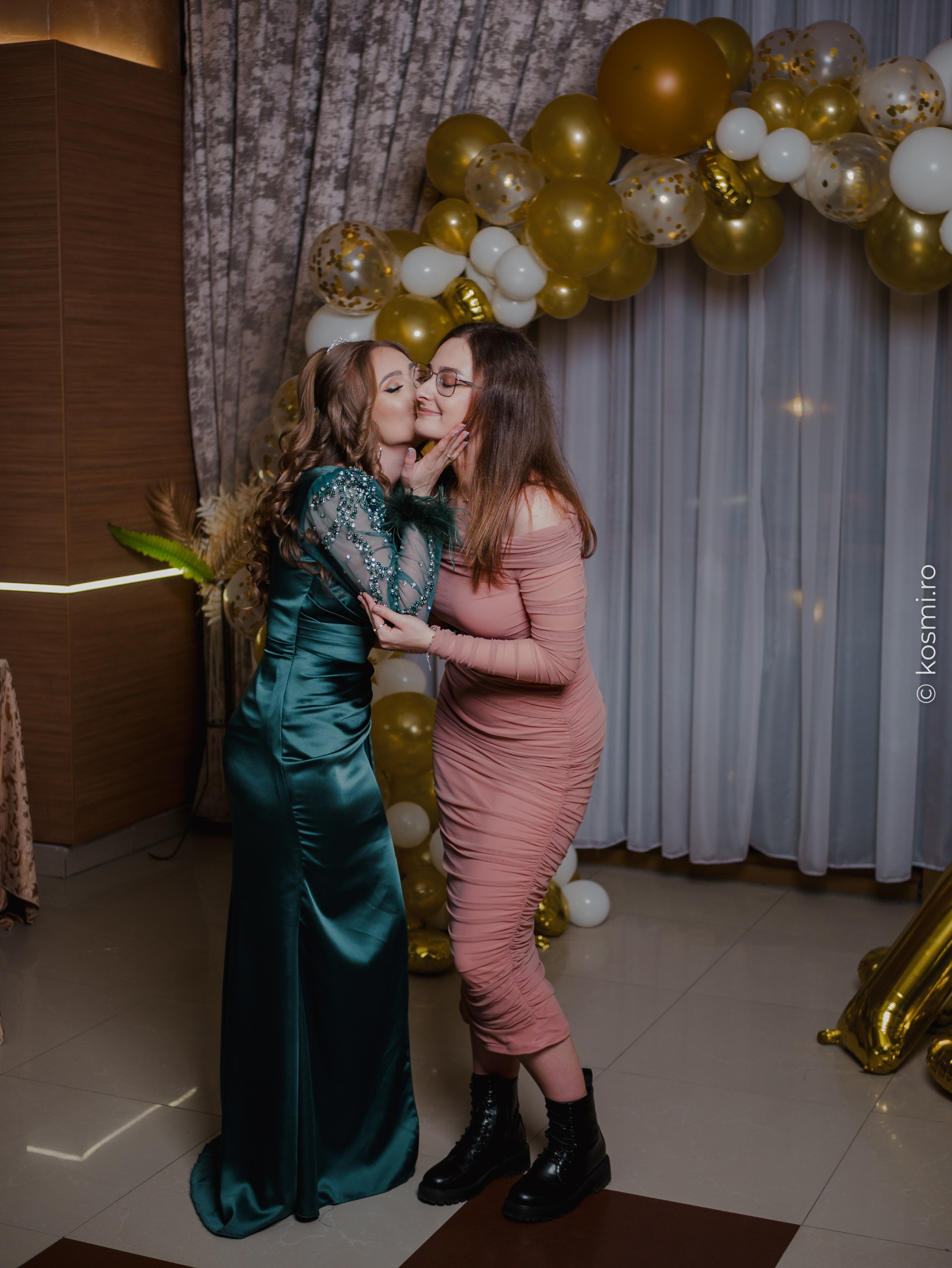 Majorat Andreea. Kosmi