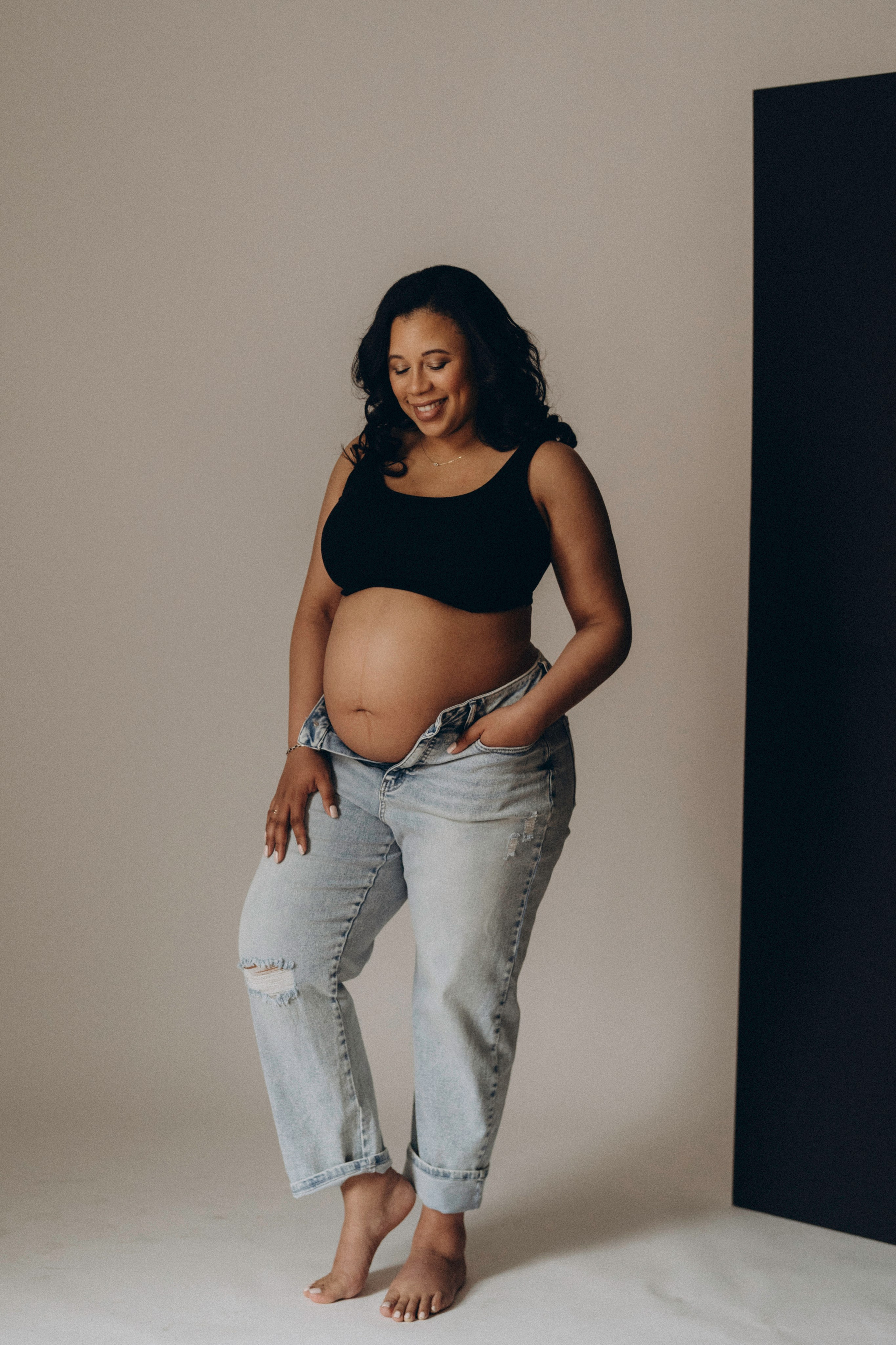 Nadia. Modern maternity photographer in Long Island New York