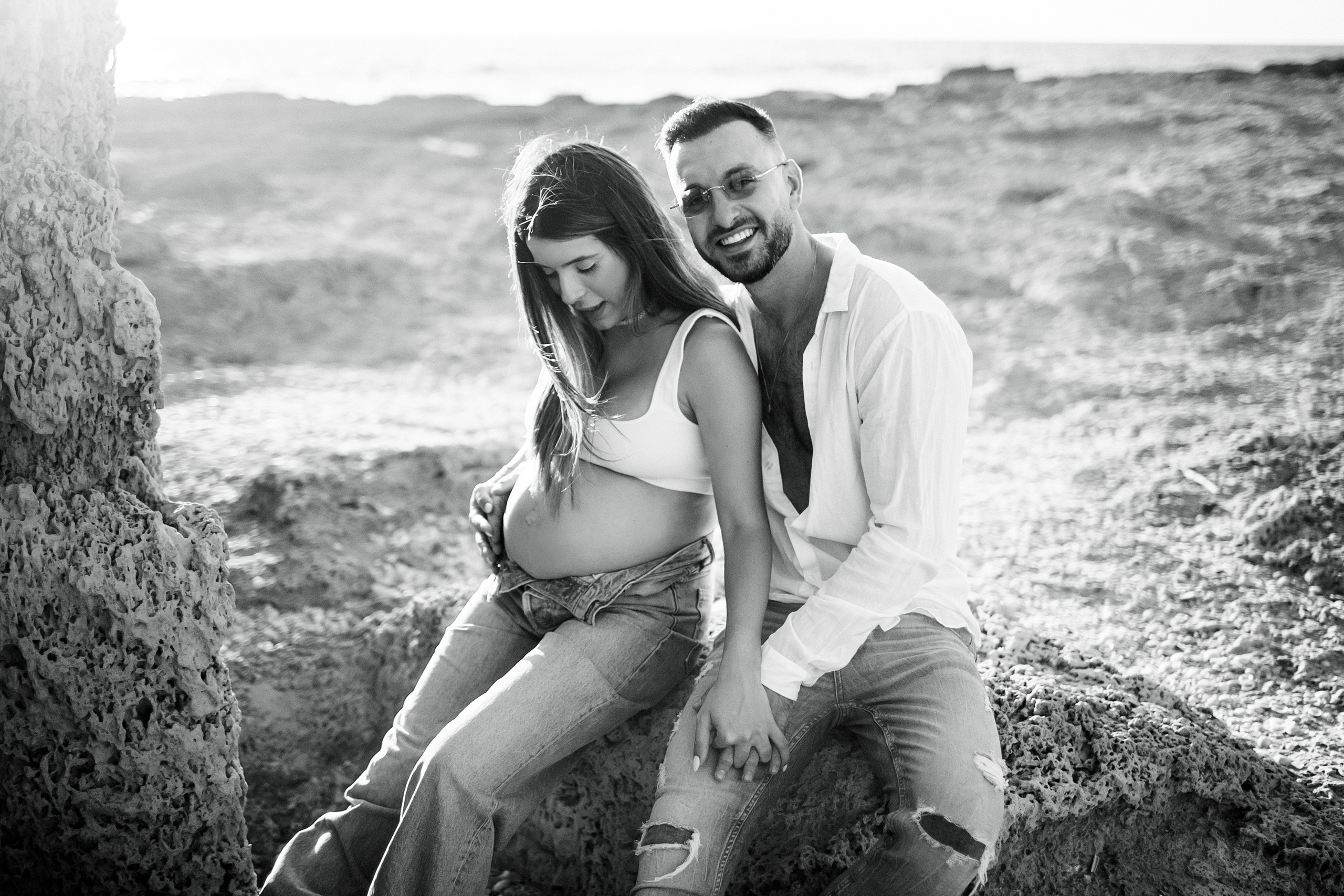 Yael & Gal Nahsholim beach. Family photographer in Israel
