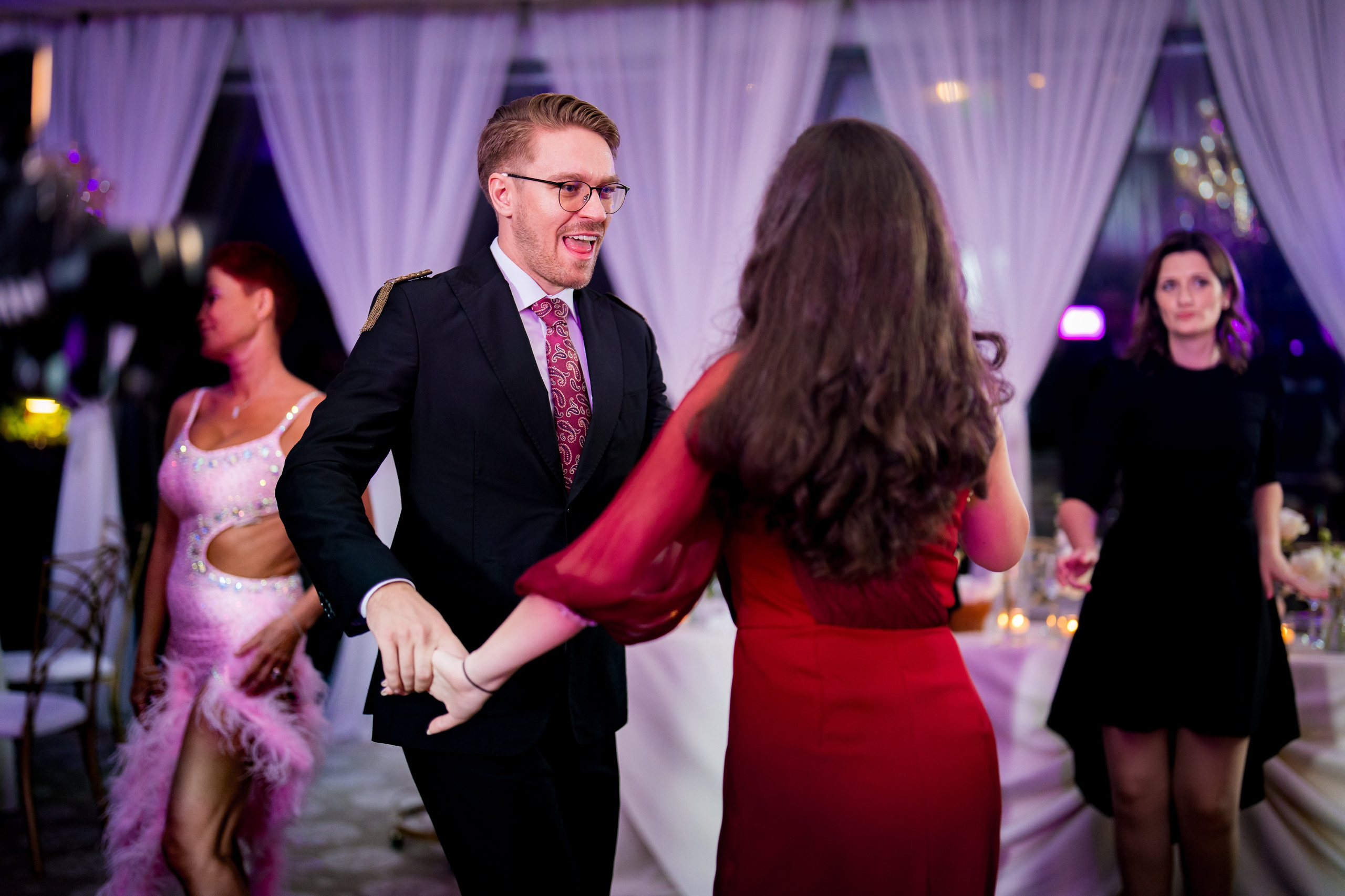 PARTY. Gabriel Florea — Fotograf nuntă București