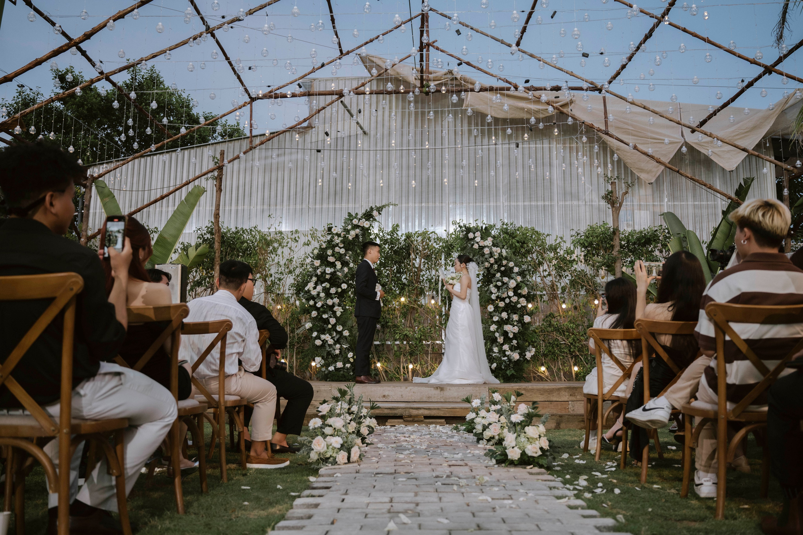 HAI & NGAN. WEDDING PHOTOGRAPHER IN VIETNAM