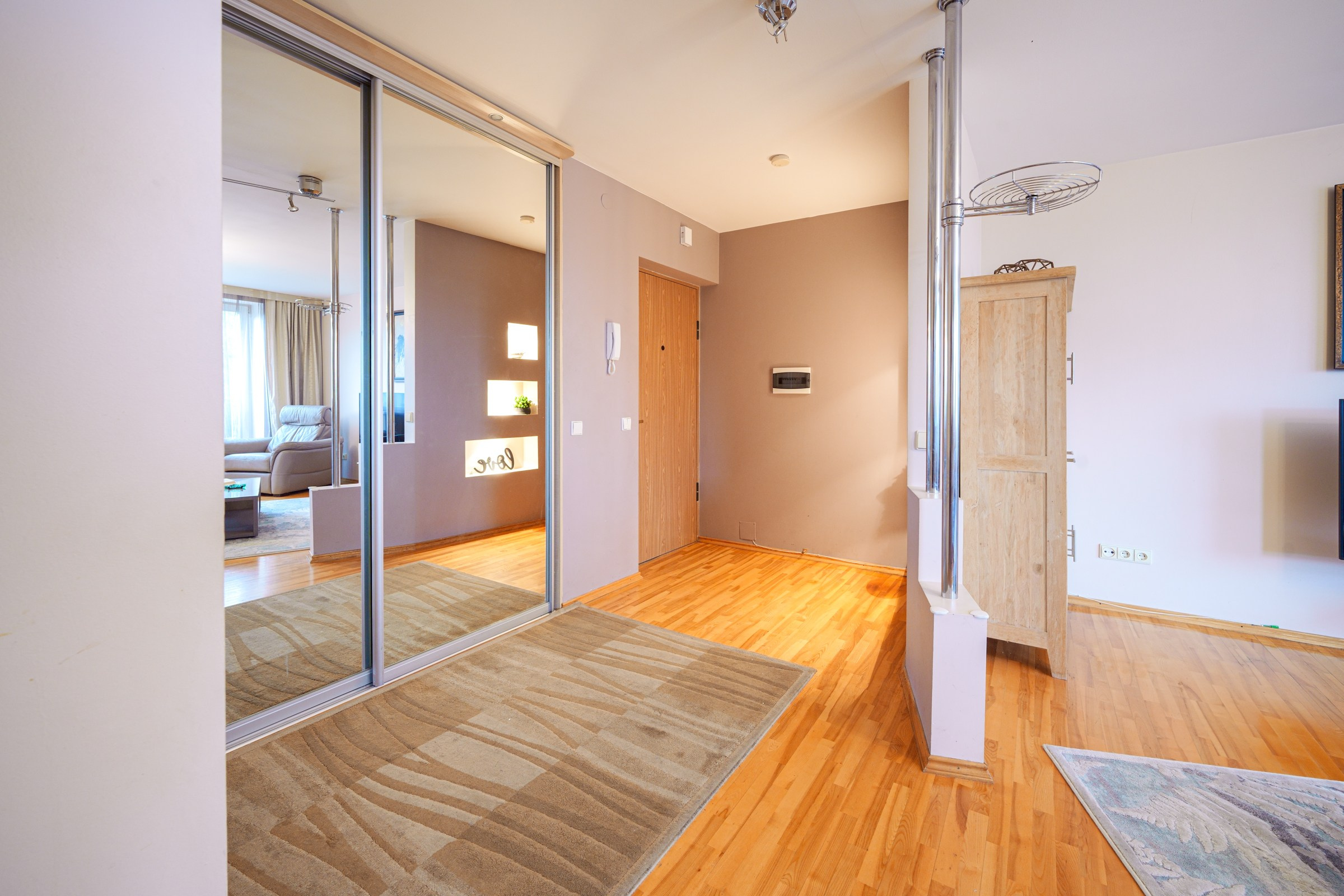 2--jų kambarių butas L. Gyros 80, Vilnius. Elina Sapiega fotografė Vilniuje