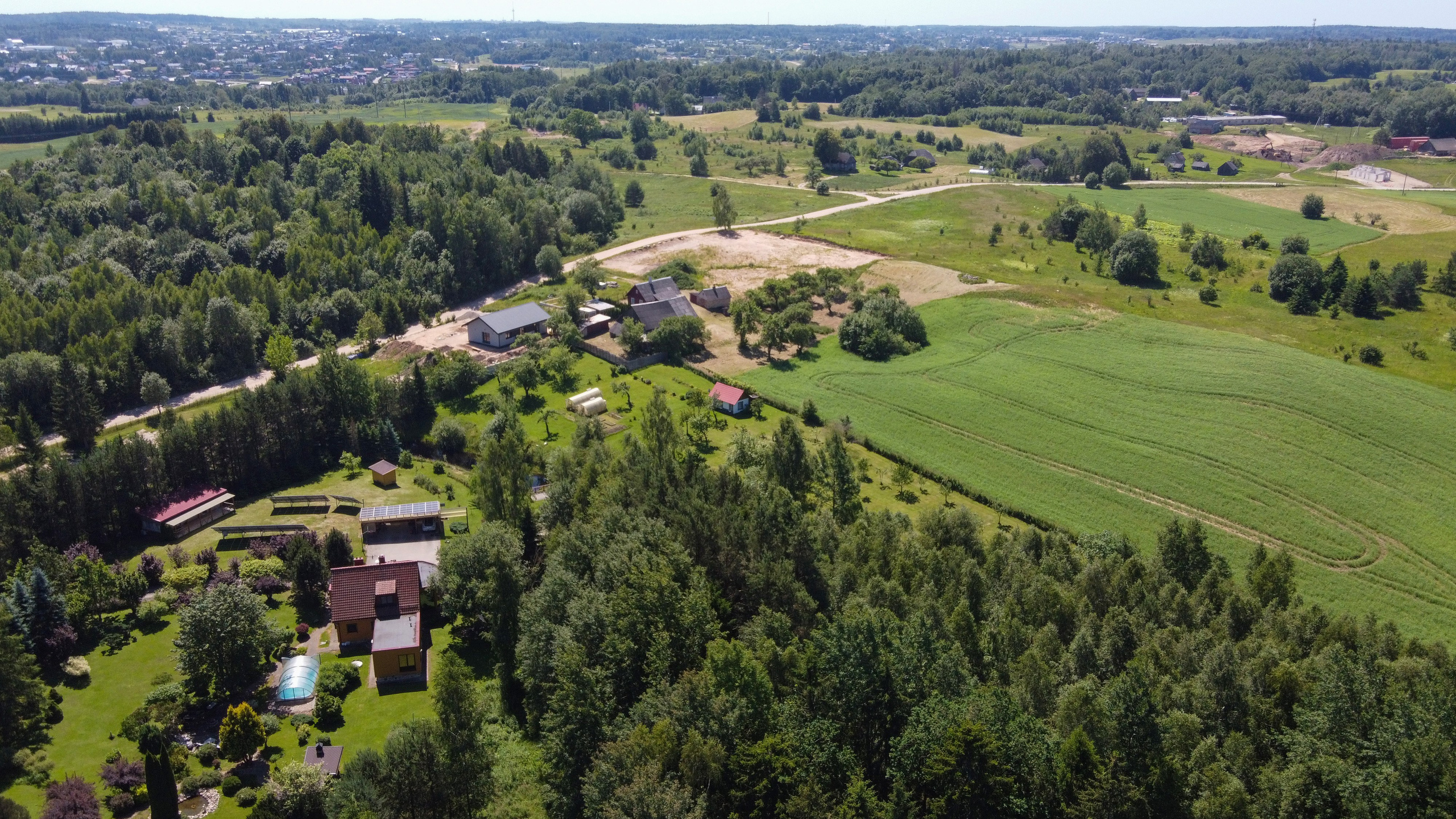 Žudiškių k. Ežero g. 70, Rešes sen. Elina Sapiega fotografė Vilniuje