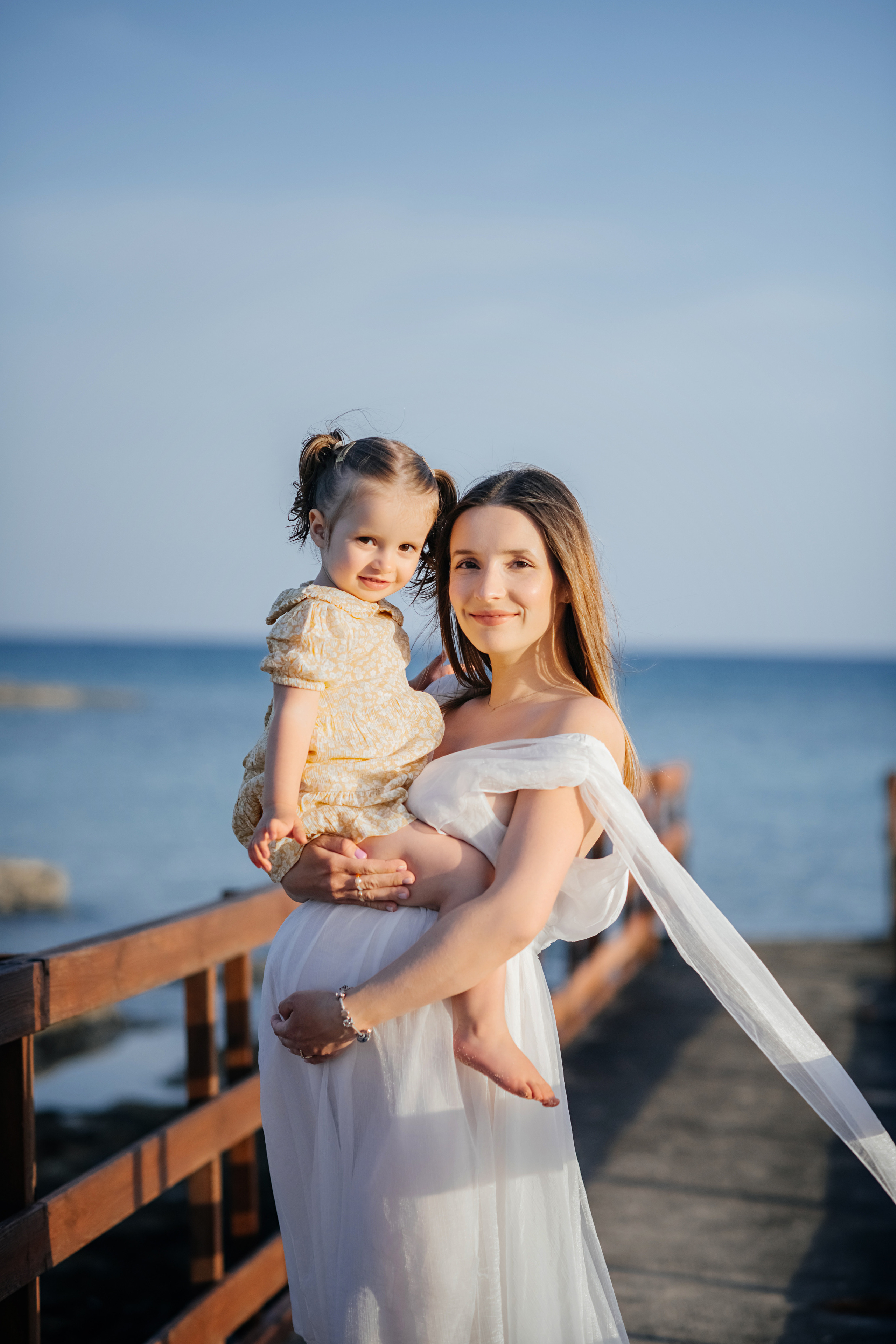 На безлюдном пляже. Фотограф на Кипре