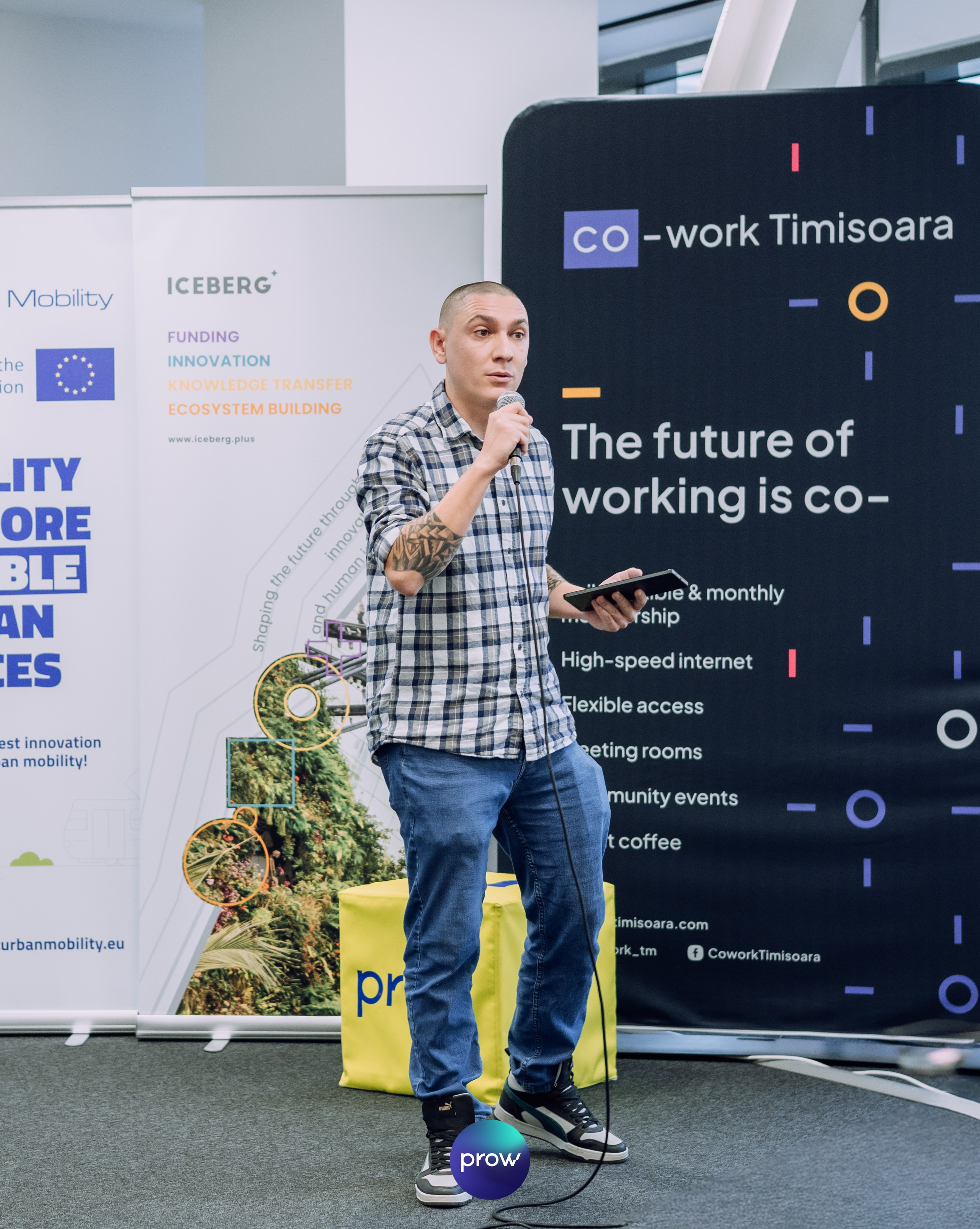 InVest DemoDay @ Cowork. Cozac Cristian Photographer