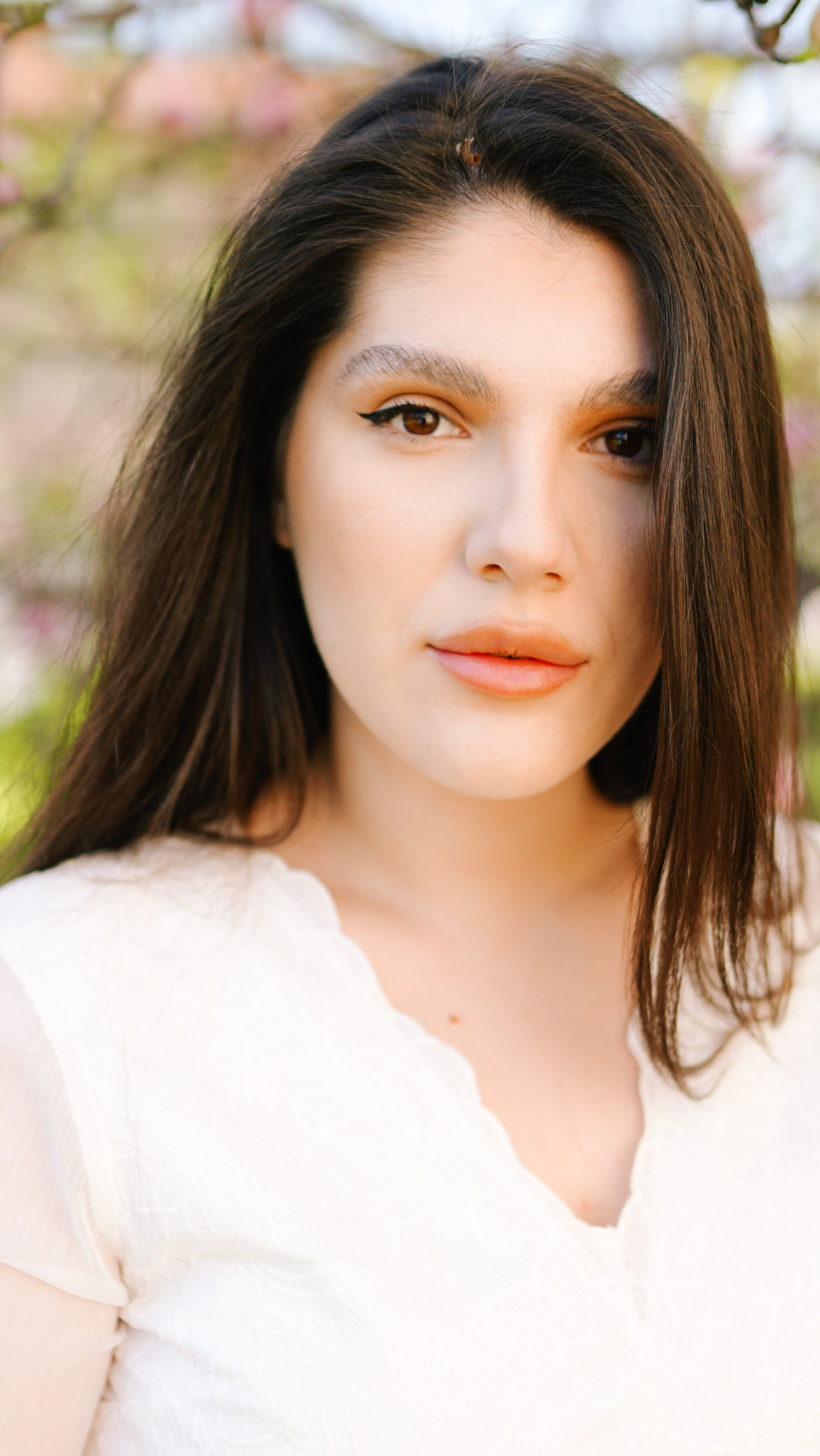 Fotografie de Portret Brașov | Artist Mădălina Beda. Madalina Beda- Artist vizual, fotograf, doula la nastere, consultant babywearing Brasov si in toata tara