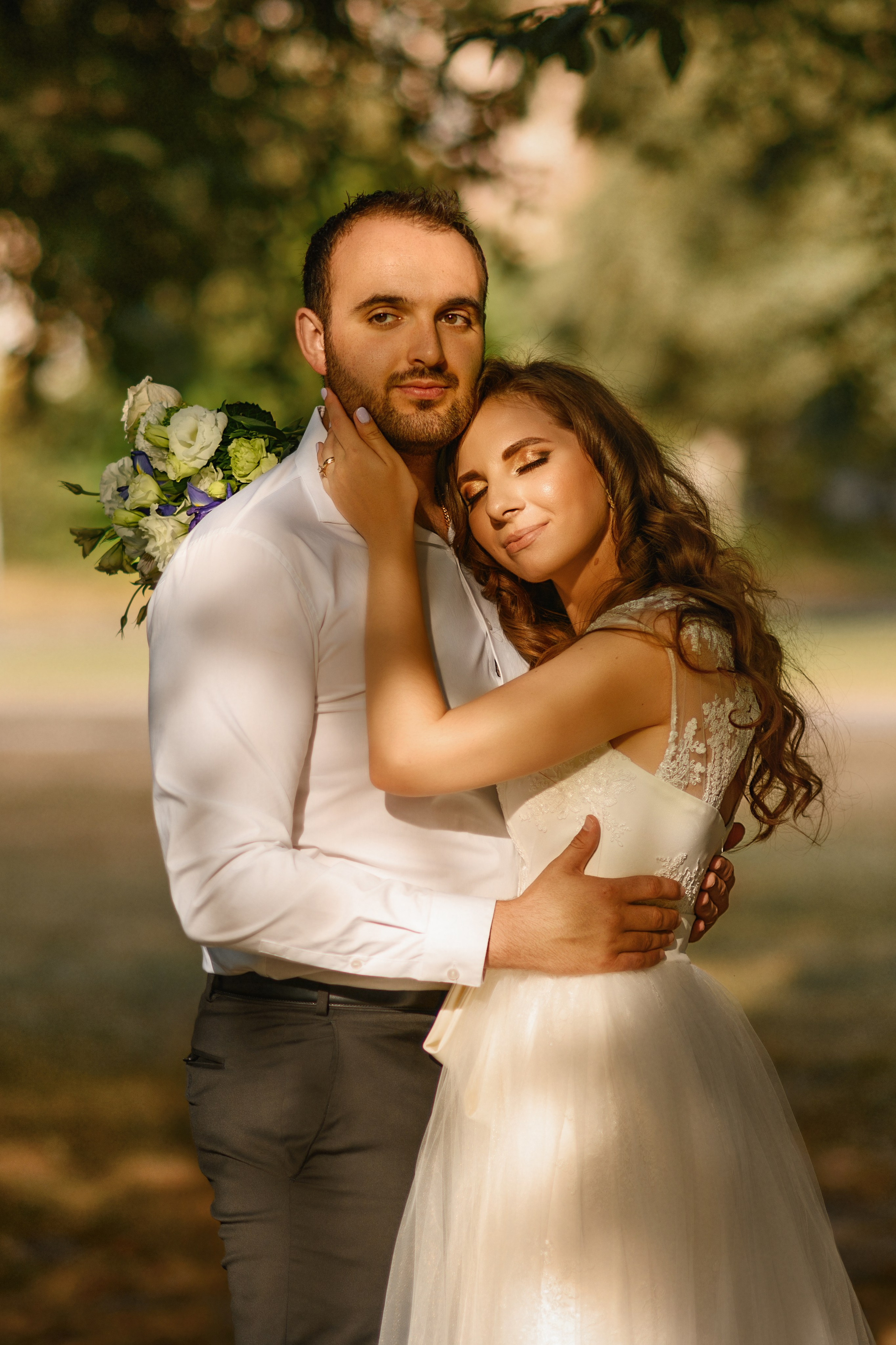 Diana & Ilaja. Wedding & portrait photography in the Seattle Area. Helen Michelle photographer