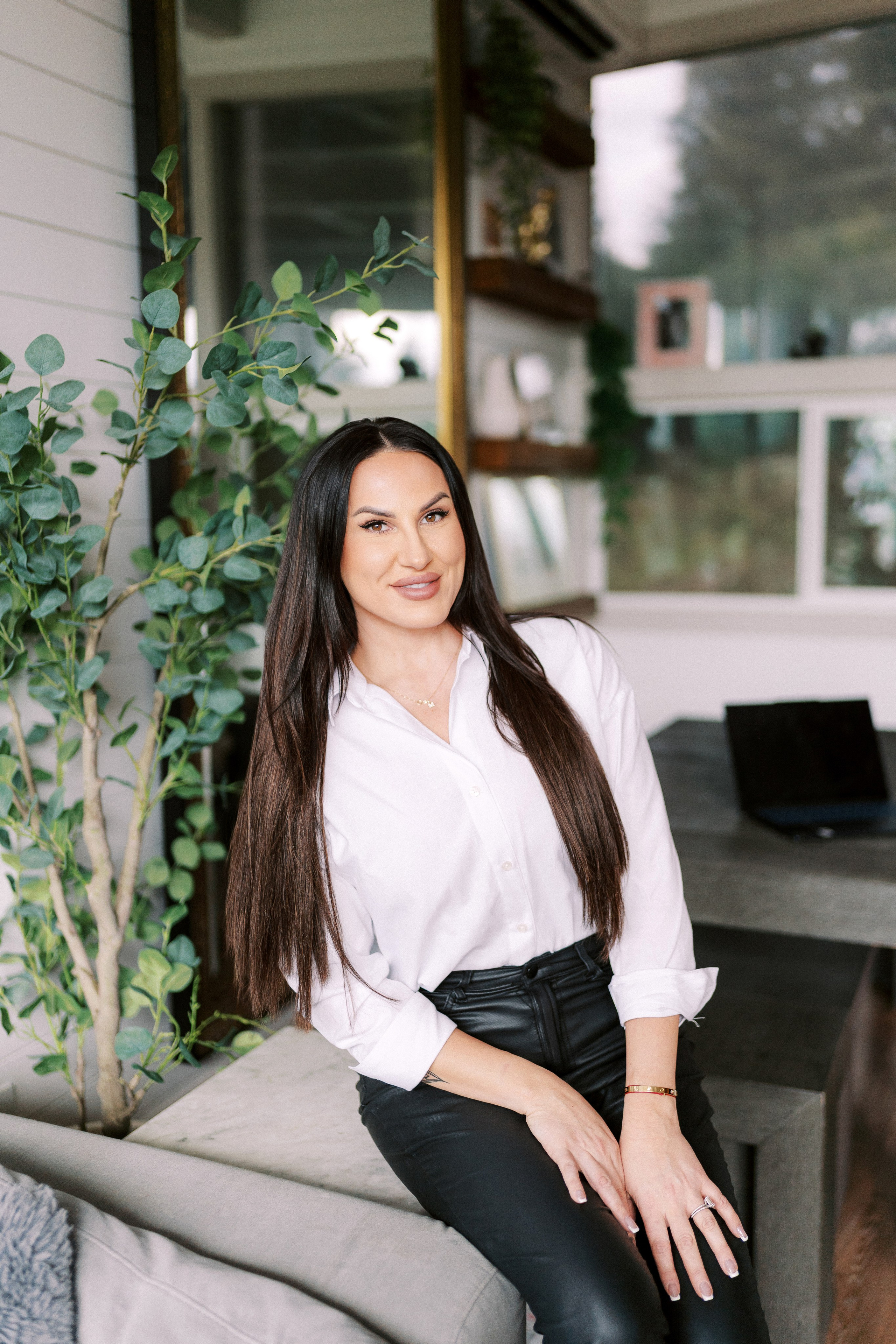 Business portrait. EVAN ARISTOV WEDDING PHOTOGRAPHY — Seattle Wedding Photographer