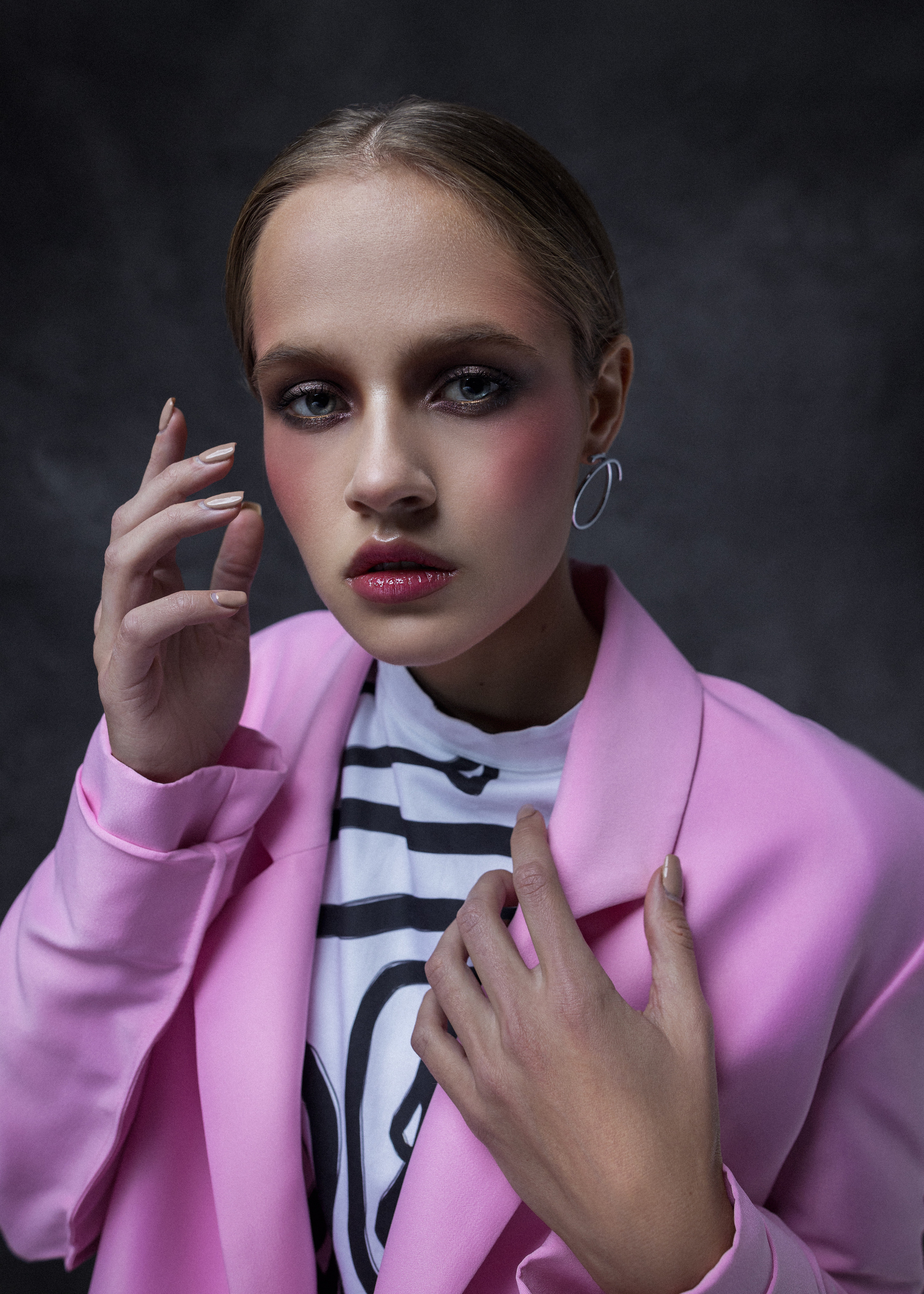 Tuuli Editorial “Light! Camera! Action!” 05.11.2022. Portree- ja perefotograaf Anton Hansen Tallinnas, Eestis