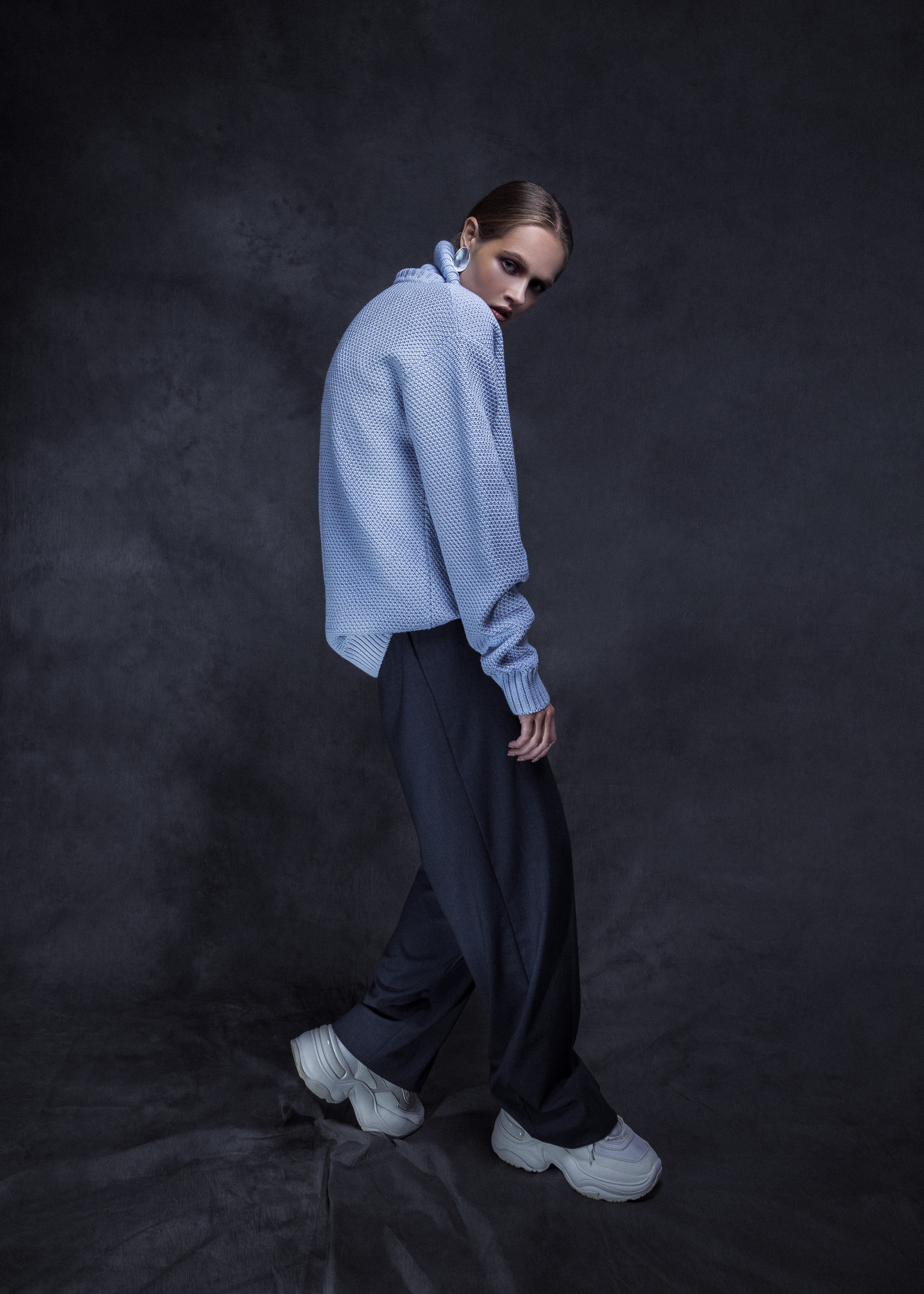 Tuuli Editorial “Light! Camera! Action!” 05.11.2022. Portree- ja perefotograaf Anton Hansen Tallinnas, Eestis