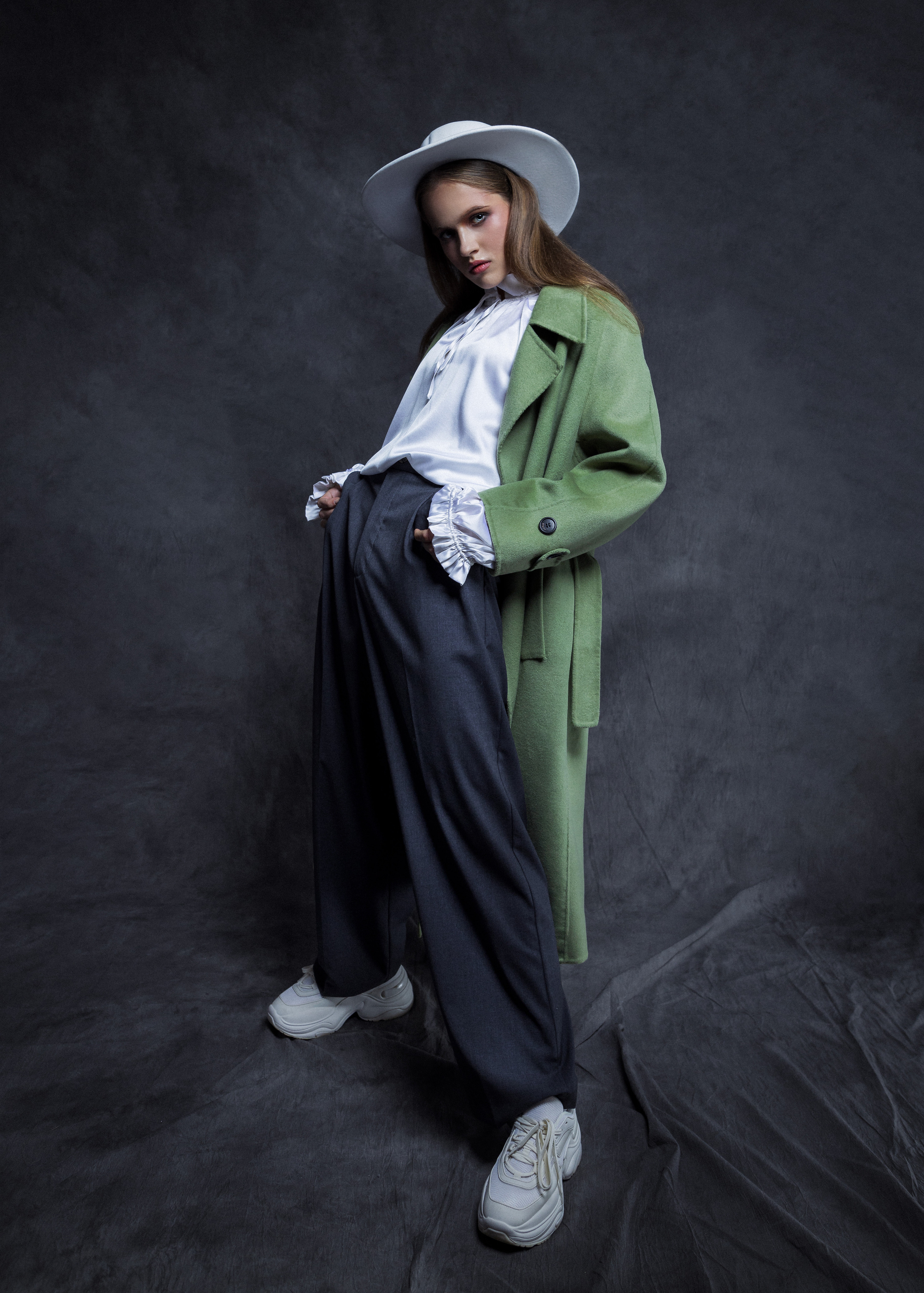 Tuuli Editorial “Light! Camera! Action!” 05.11.2022. Portree- ja perefotograaf Anton Hansen Tallinnas, Eestis