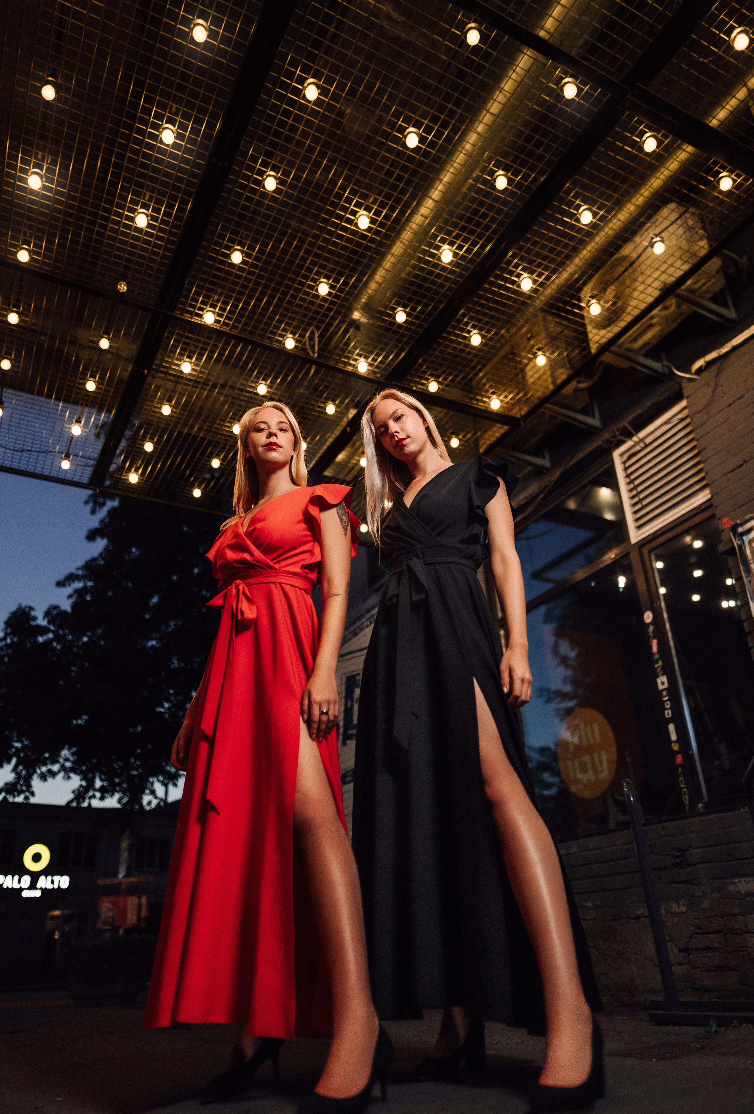 Sandra & Karmen 14.08.2022. Portree- ja perefotograaf Anton Hansen Tallinnas, Eestis