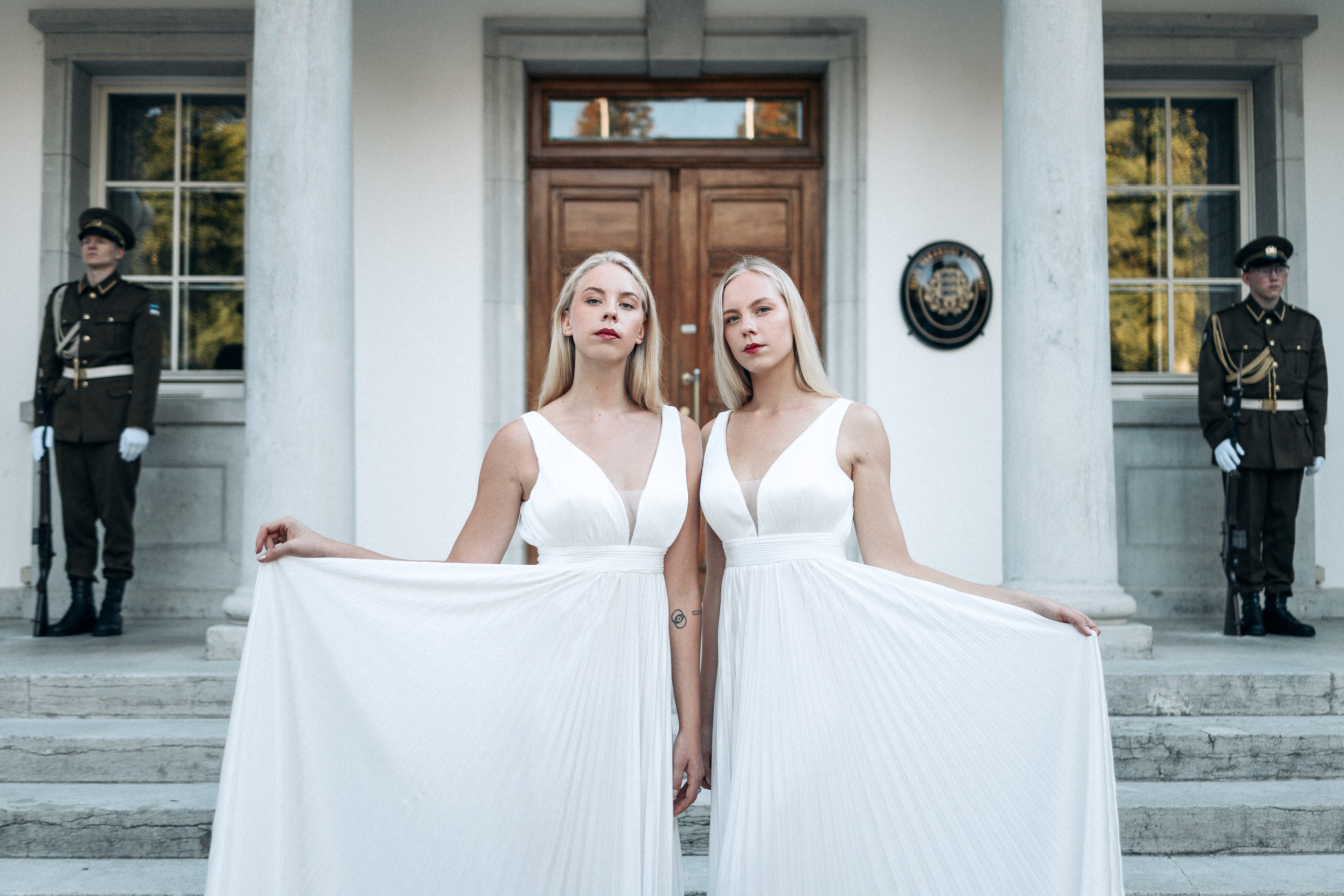 Sandra & Karmen 14.08.2022. Portree- ja perefotograaf Anton Hansen Tallinnas, Eestis