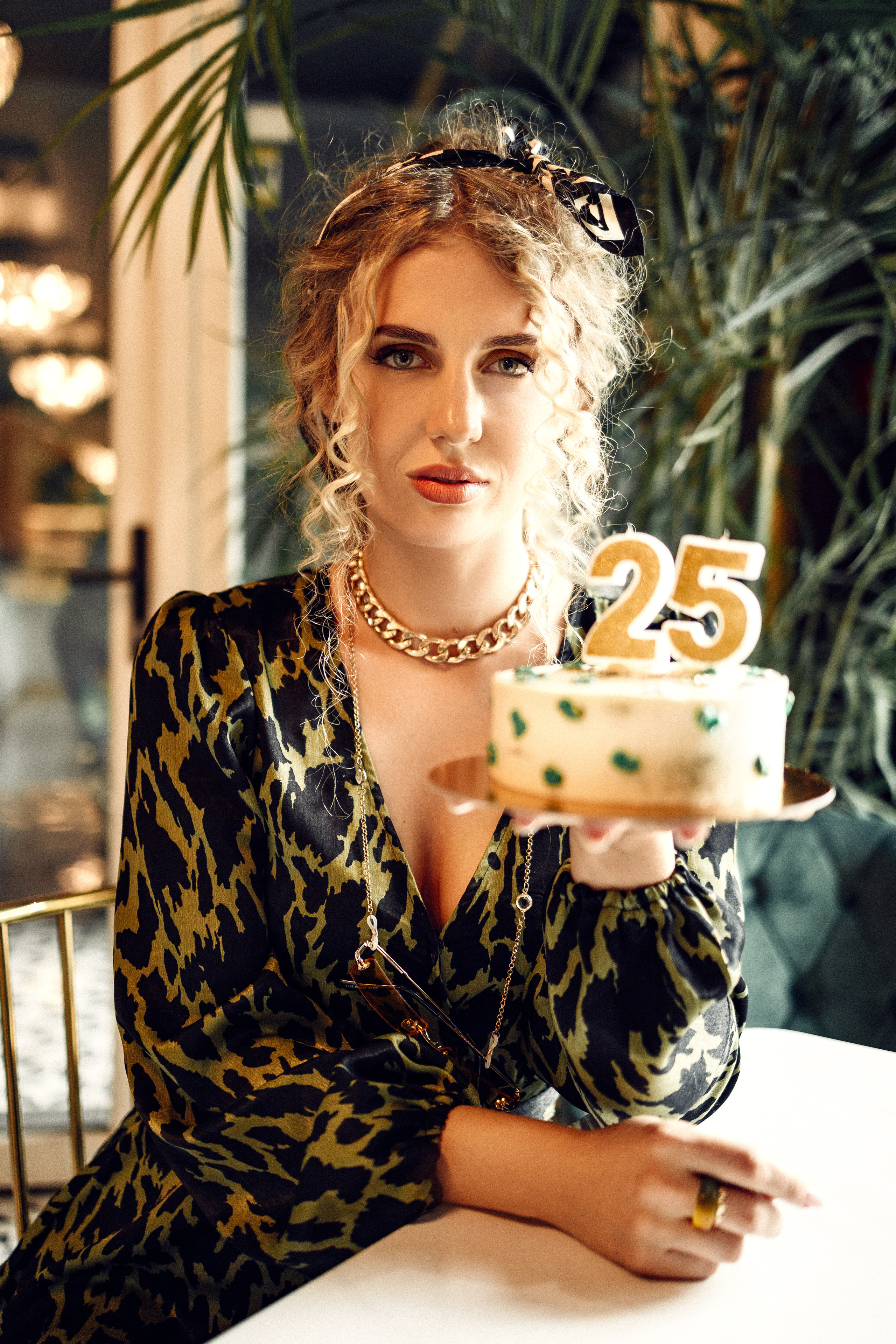 Nadezda 16.08.2022. Portree- ja perefotograaf Anton Hansen Tallinnas, Eestis