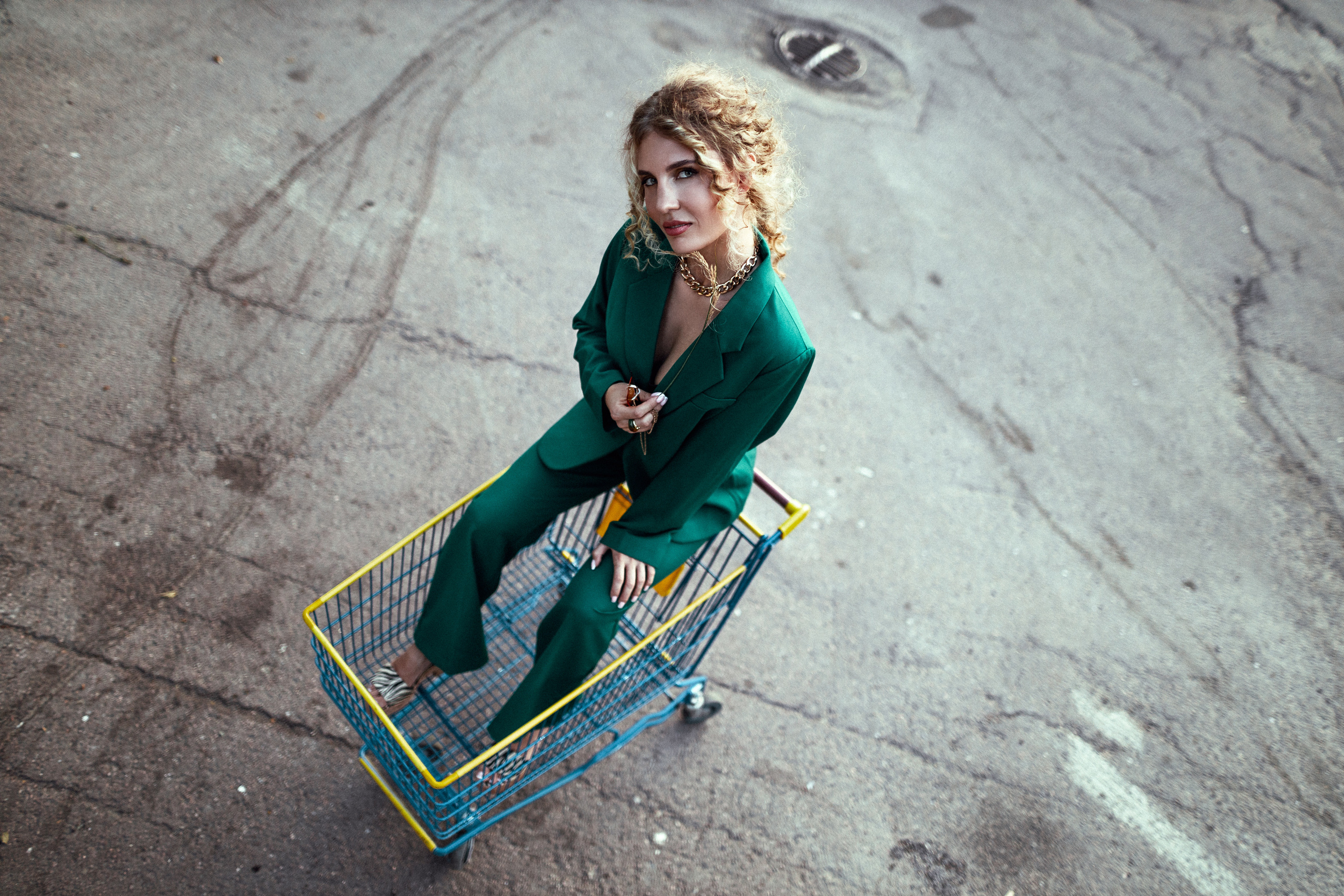 Nadezda 16.08.2022. Portree- ja perefotograaf Anton Hansen Tallinnas, Eestis