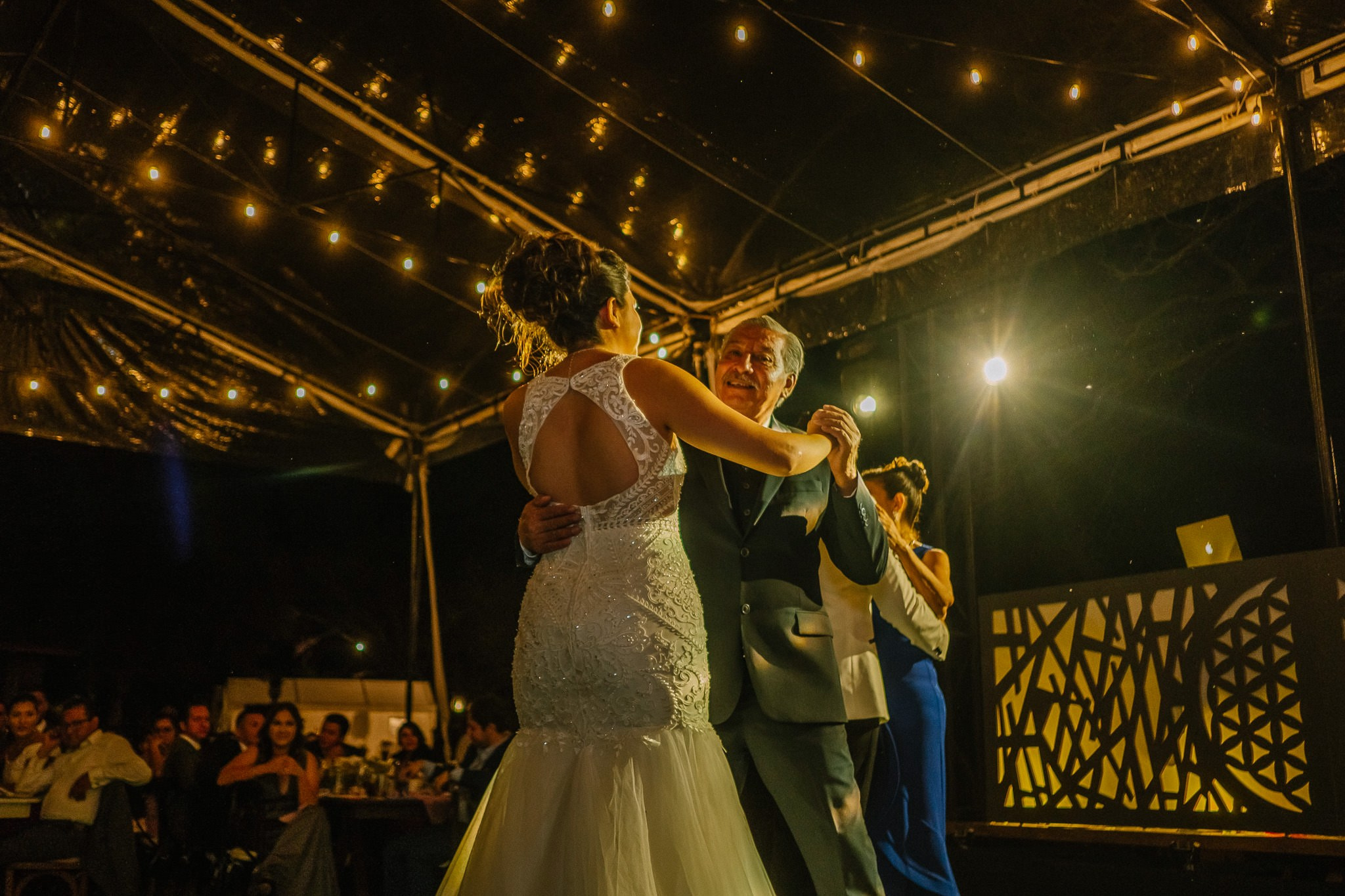 Yenisel & Raul / Tepoztlan. Wedding and family photographer in Mexico City