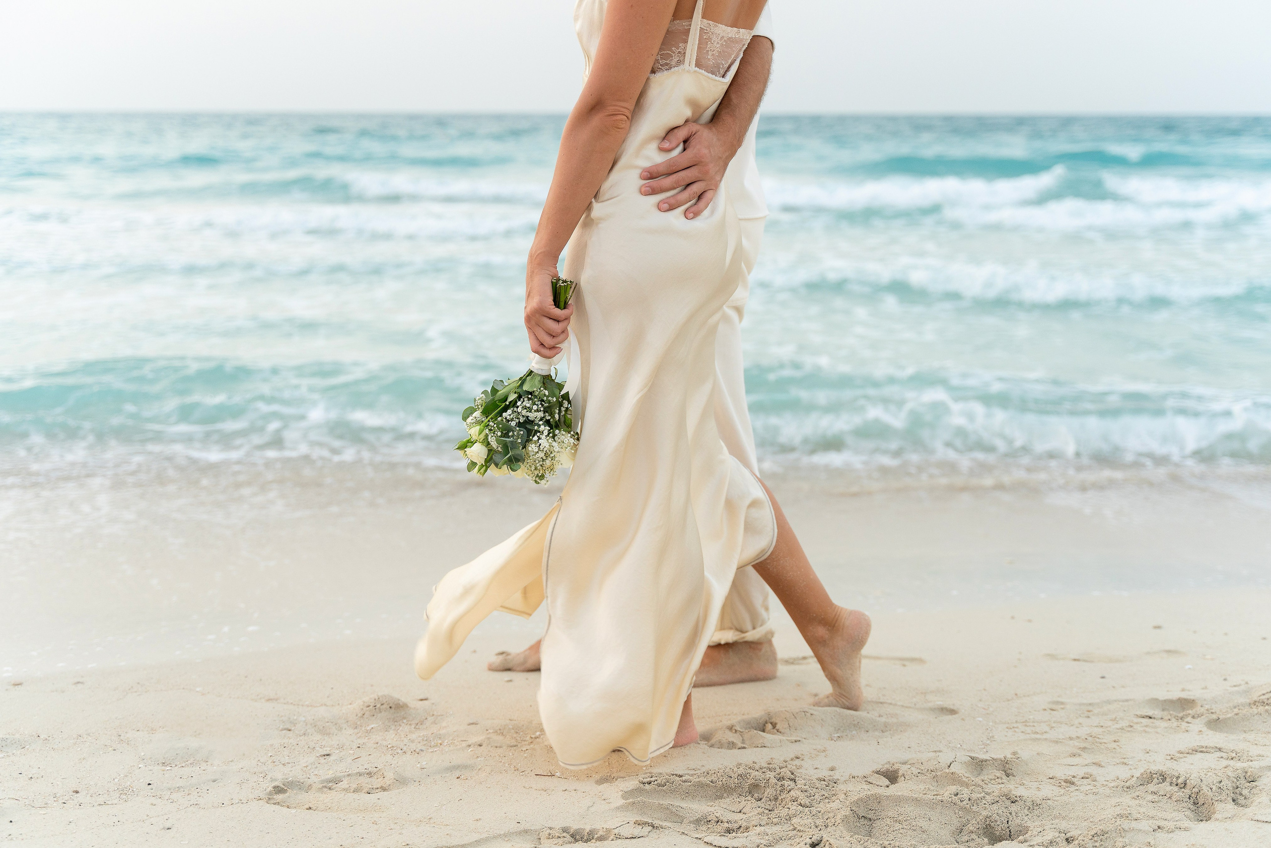 Couple. Professional Photographer in Abu Dhabi & Dubai — Marina Aubakirova | Family, Couple, Wedding & Individual Photoshoots