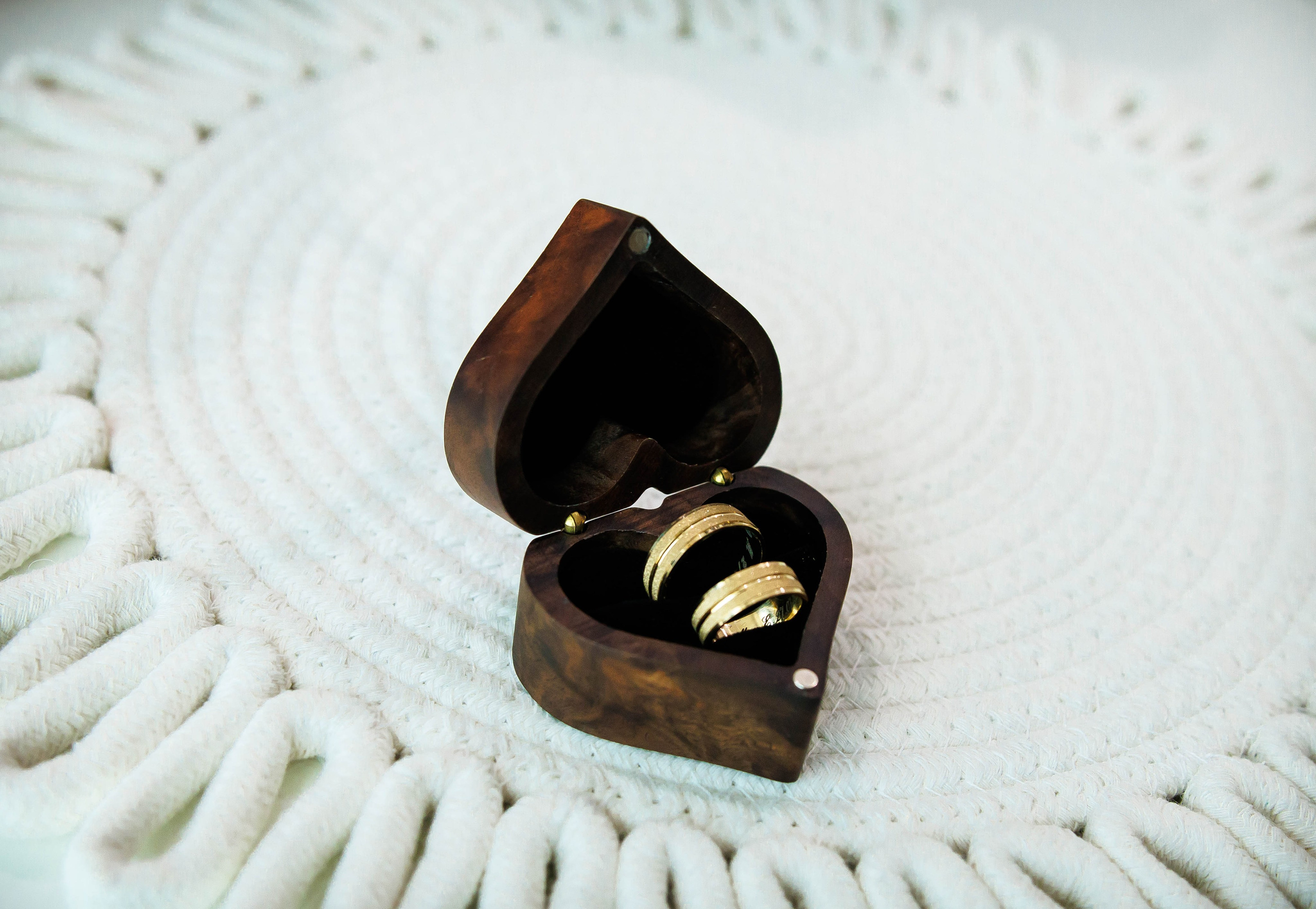 Detalii Nunta. Dream Studio Galați – ședințe foto profesionale pentru familie, portrete și evenimente