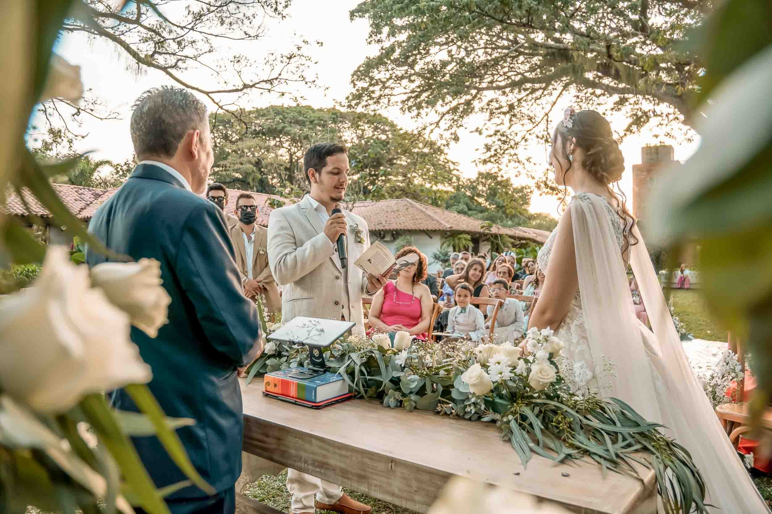 Boda en Cali. Hacienda Entre Rios - Daniela & Rodrigo. Karen Ortiz Photography / Fotógrafo profesional en Cali - Colombia