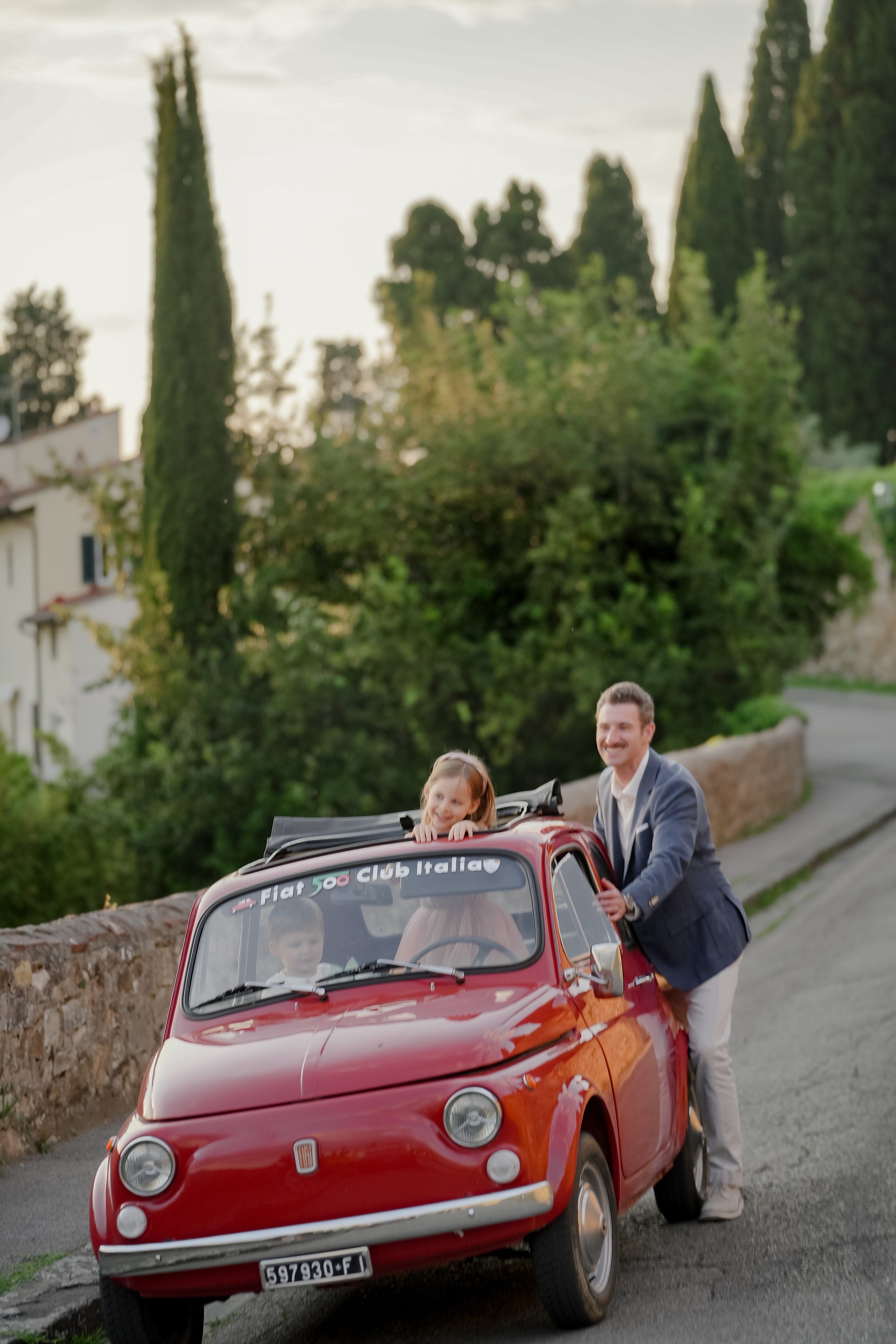 Jessica & Family. Wedding Photographer in Italy