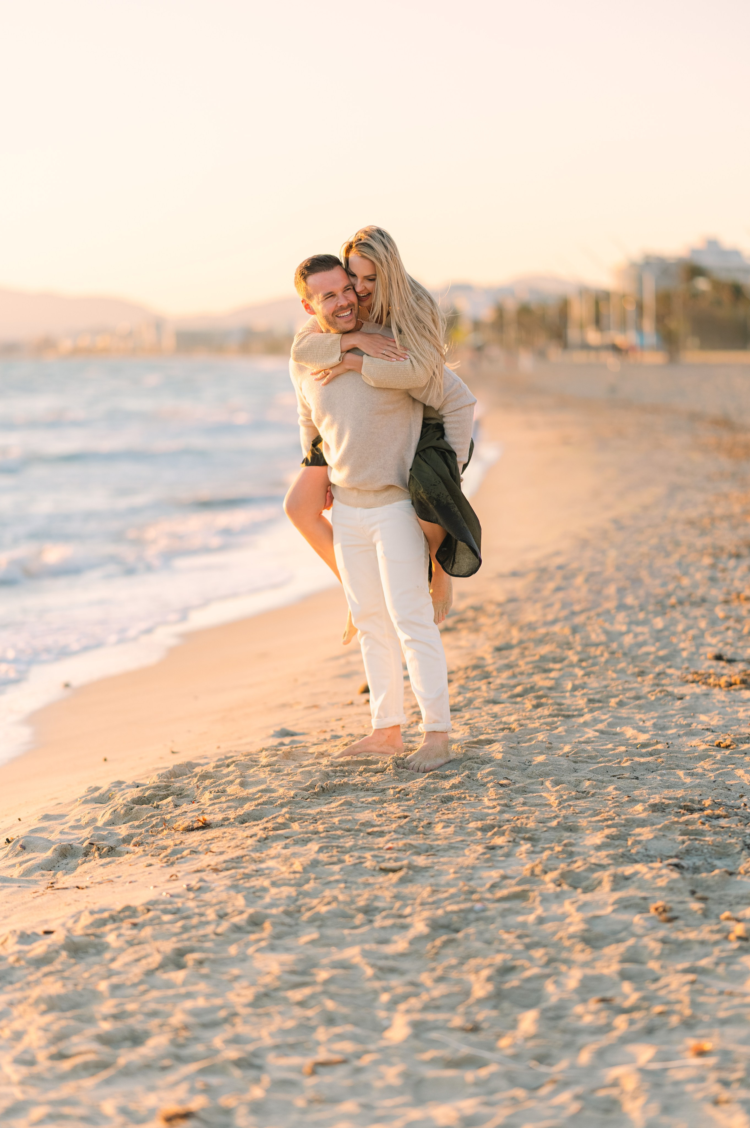 Family & Couple Photoshoot Mallorca S’Arenal Beach — Sunset Session. Photographer in Mallorca
