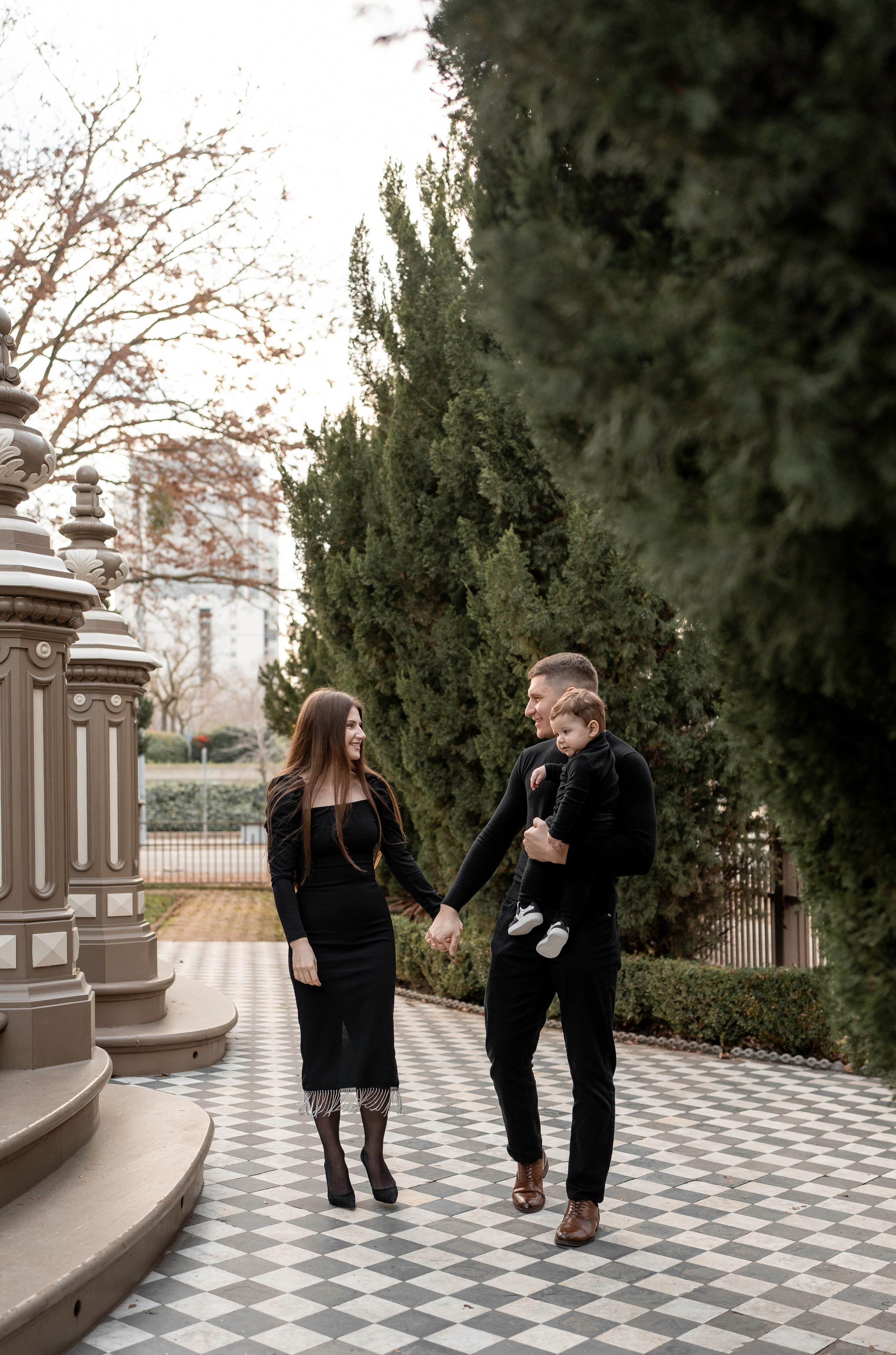 Artem, Nadia & Elisha. Family photographer in Sacramento | Sofia Pavenko