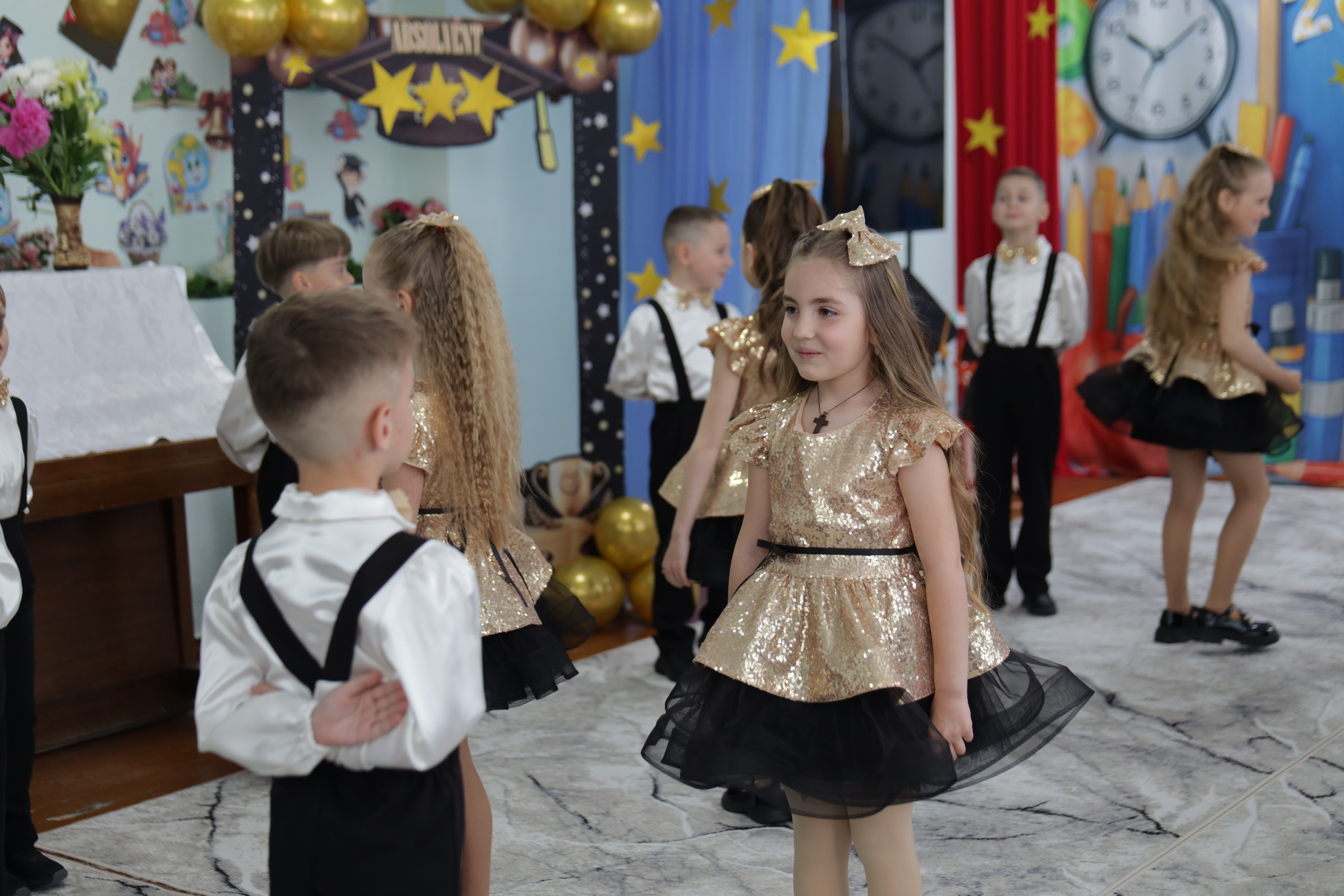 O filă de copilărie.... Alika Dia- Fotograf în Republica Moldova, Strășeni