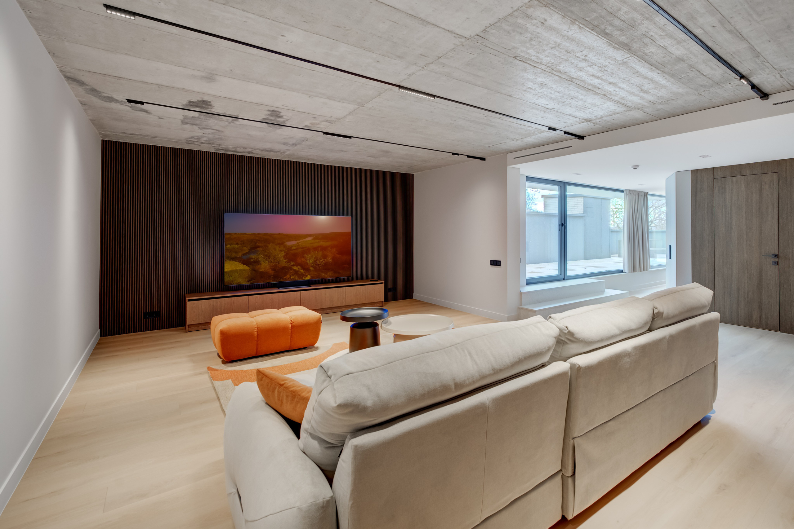 Profesionali nekilnojamojo turto fotografija — dizainerinis namas Sapiegos g