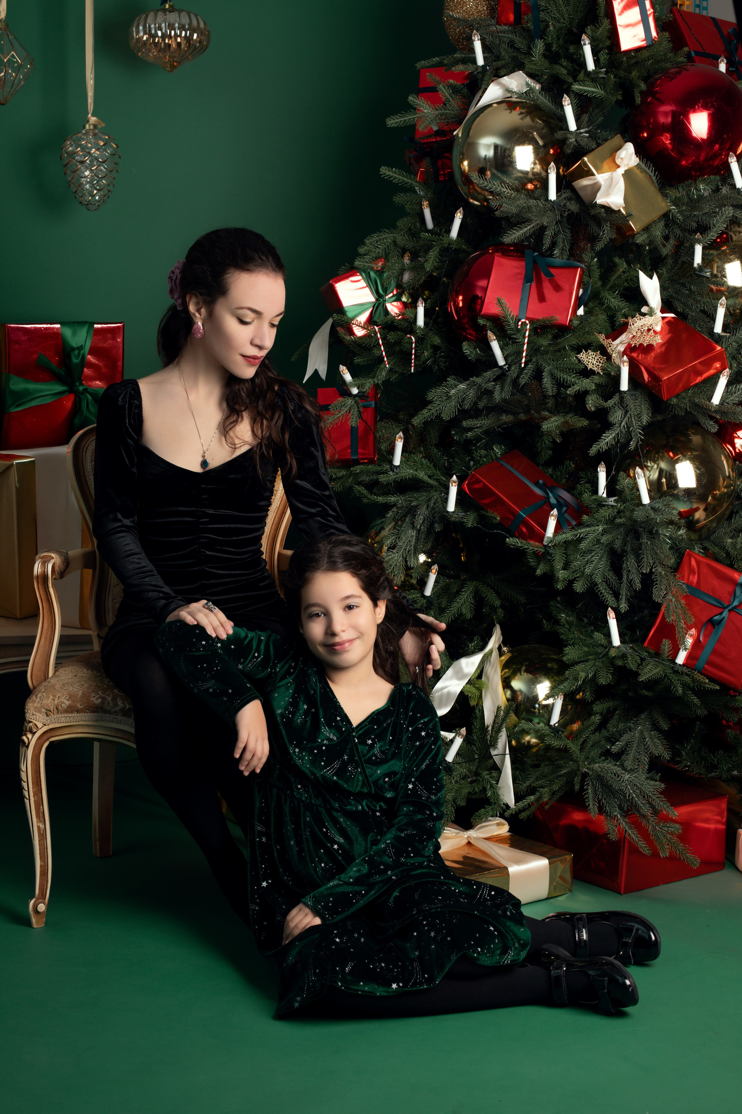 CHRISTMAS Photoshoot 2024/25. Photographer Anya Khasapi. Nafplio, Greece