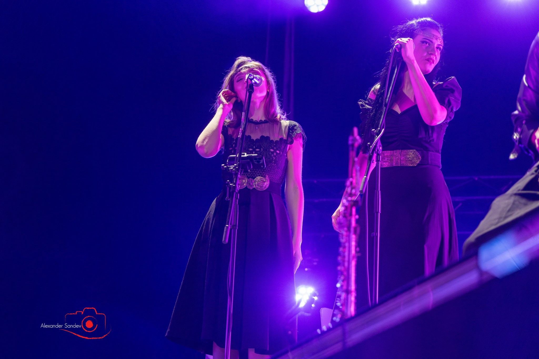 МОЛЕЦ на живо в НДК - 04-05.11.2025 г. Александър Сандев - website