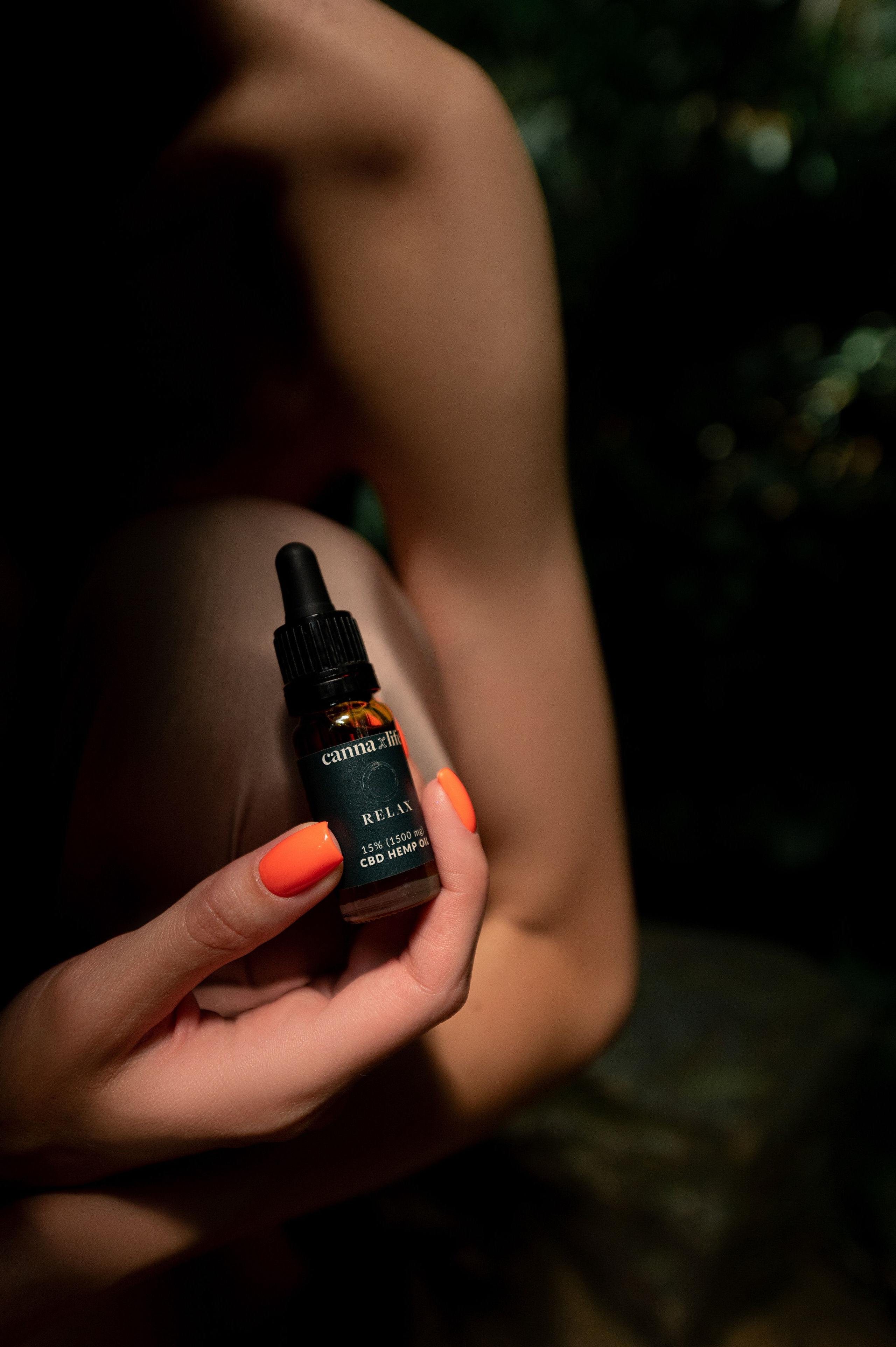 CannaXlife CBD products. ANNA-MARIA PHOTO CONTENT CREATOR — фотограф, эстет, художник и визуальный эксперт в Instagram, работающий в Праге