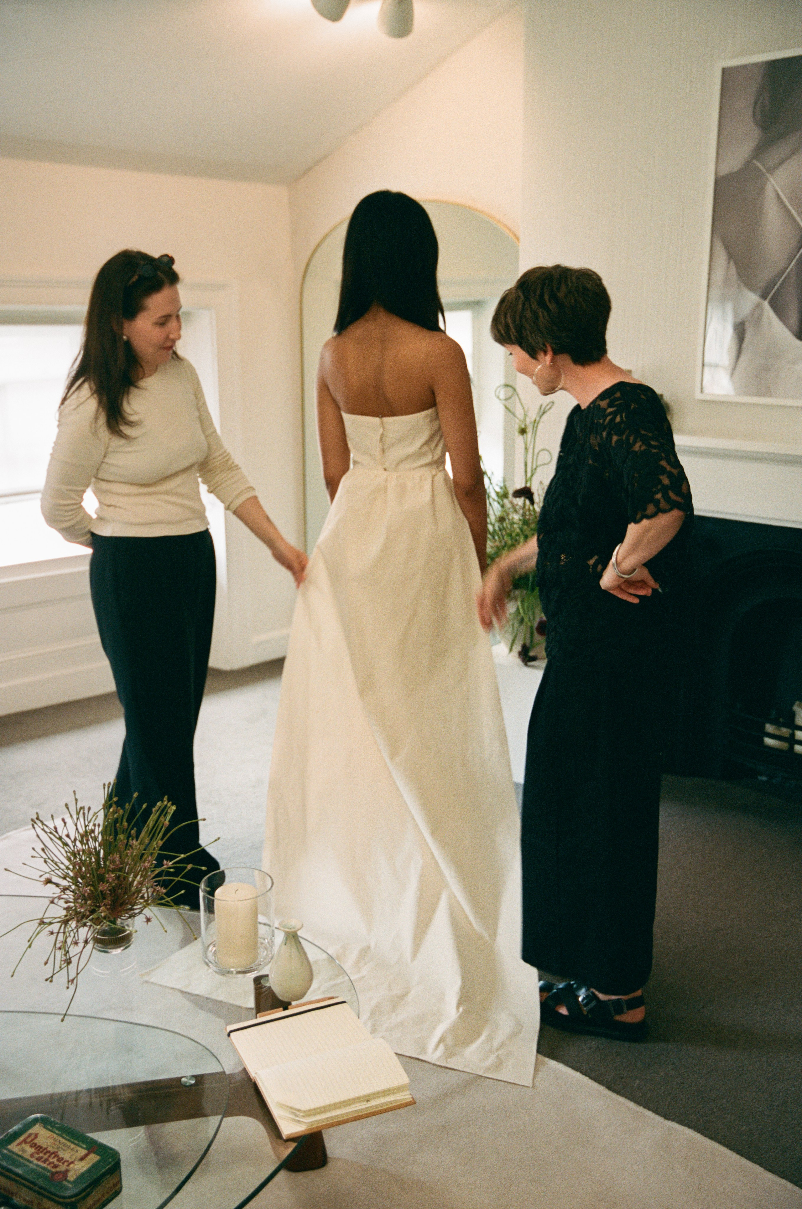Rolling In Roses ||| 35 mm. Timeless Wedding & Events Photography. Based in London, working across Europe