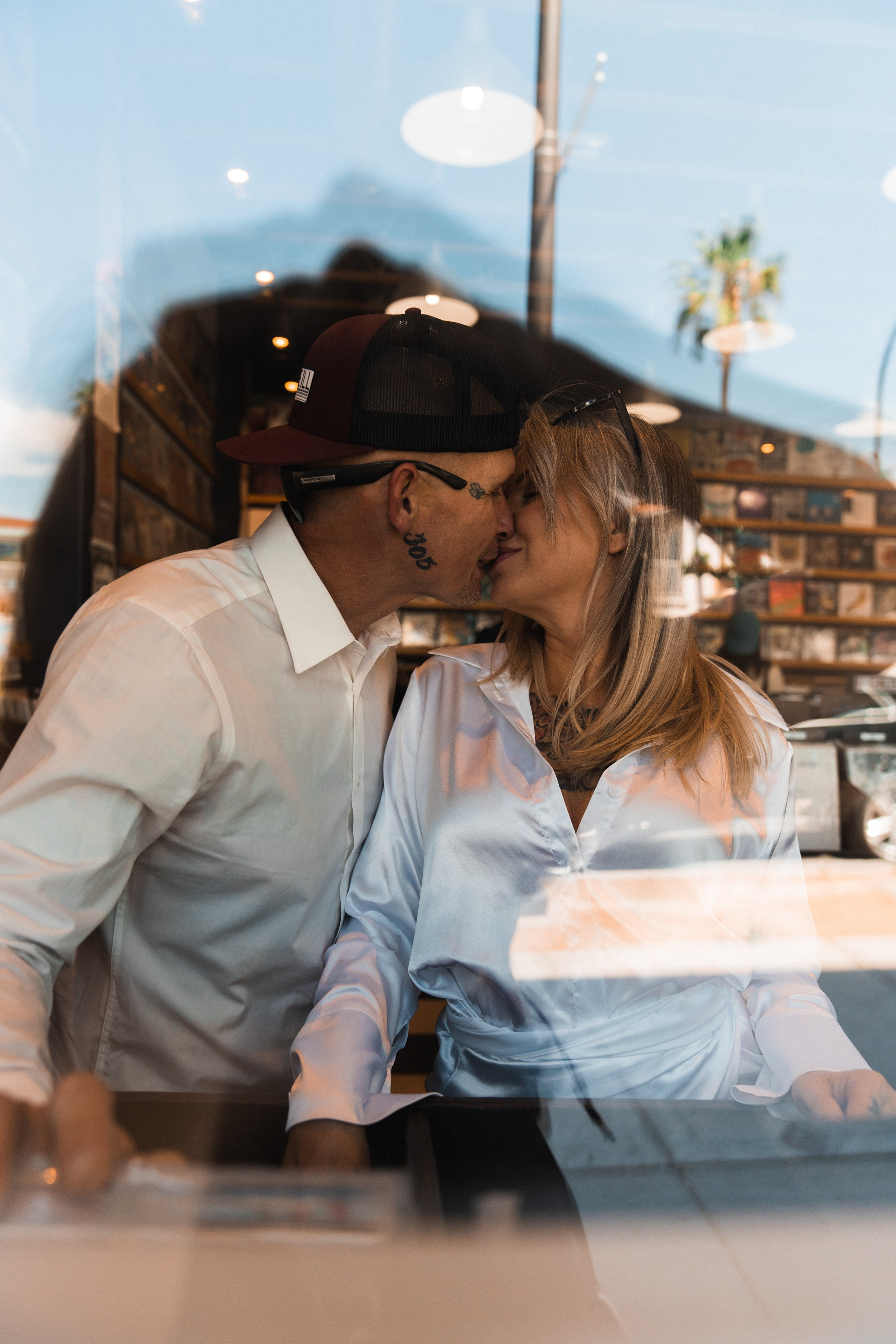 E&E. Wedding & elopement photographer Viktoriya Kravtsov. Las Vegas