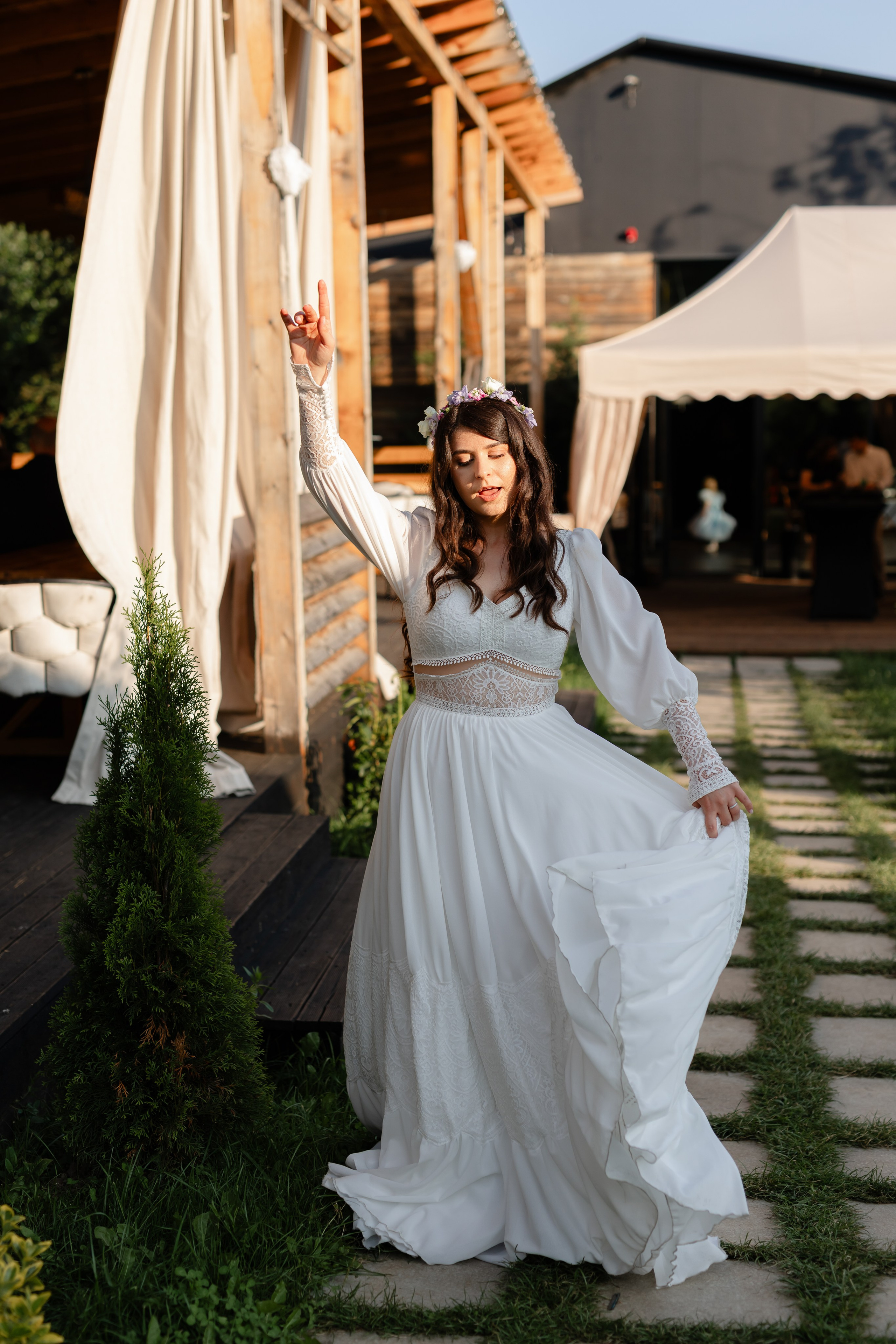 Flori & Cosmin. Main