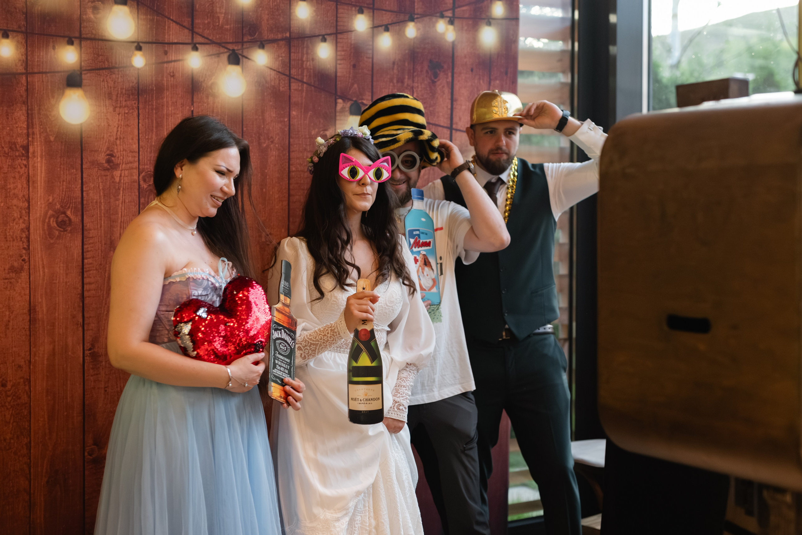 Flori & Cosmin. Main