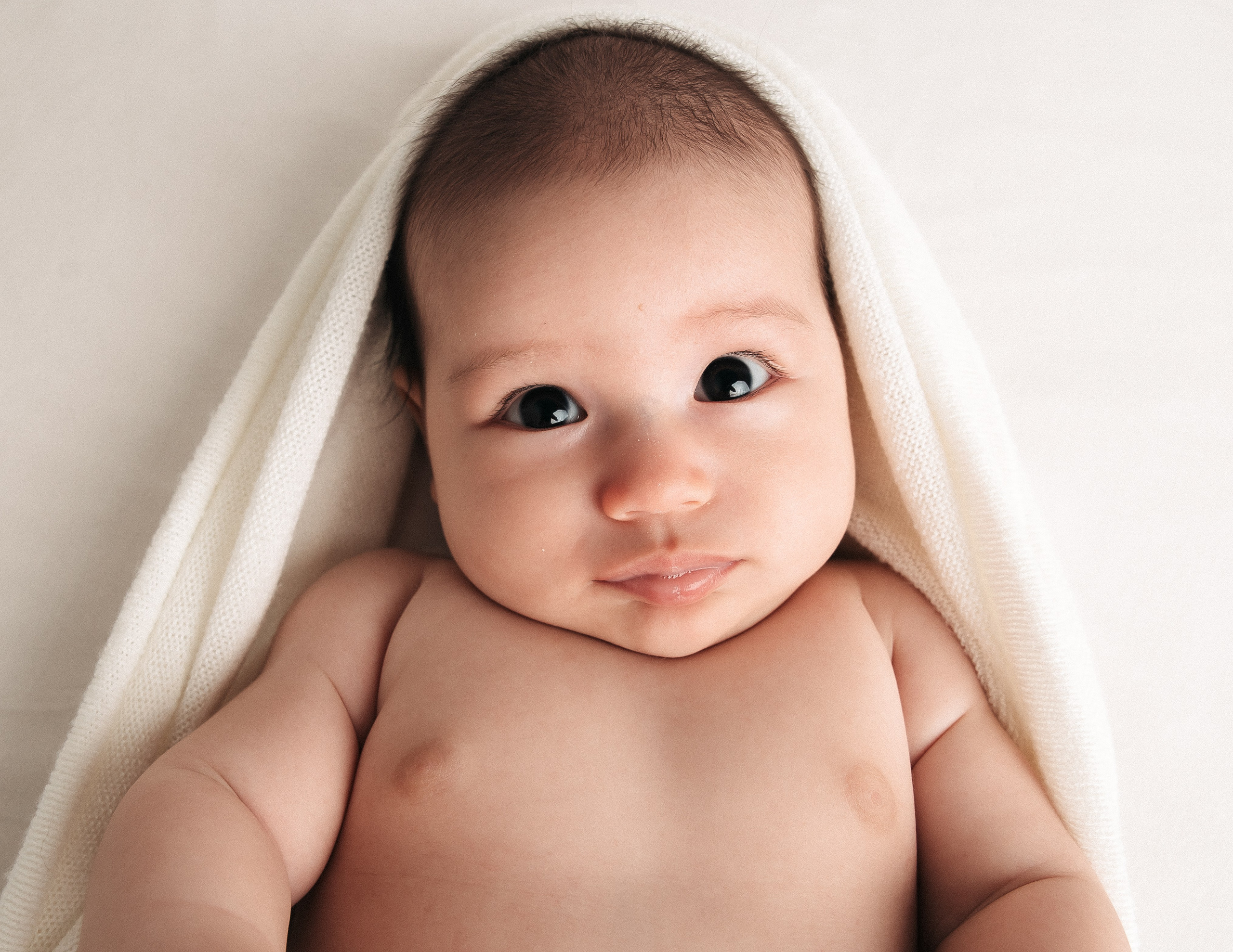 Lifestyle newborn. Los Angeles maternity, boudoir and family photographer