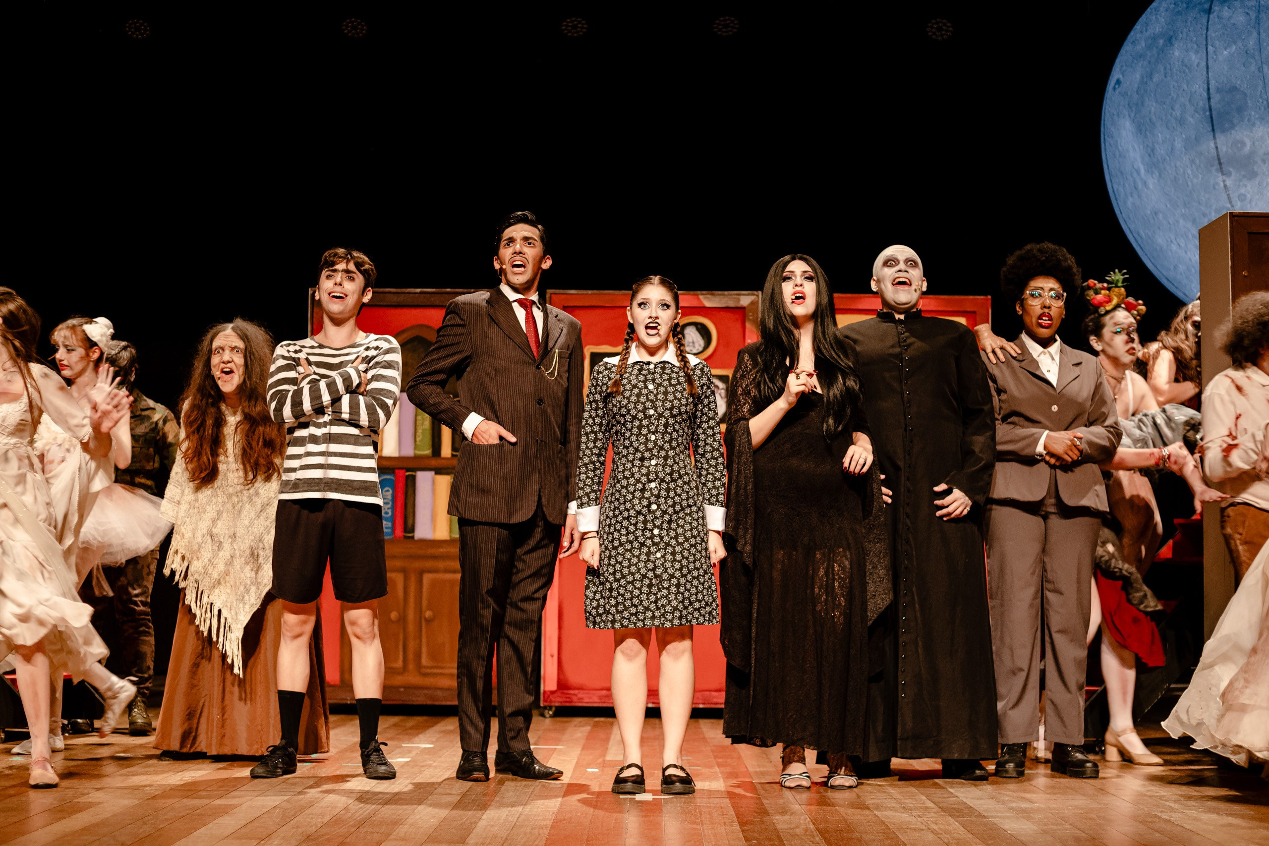 Espetáculo A Família Addams — Grupo de Teatro Univali