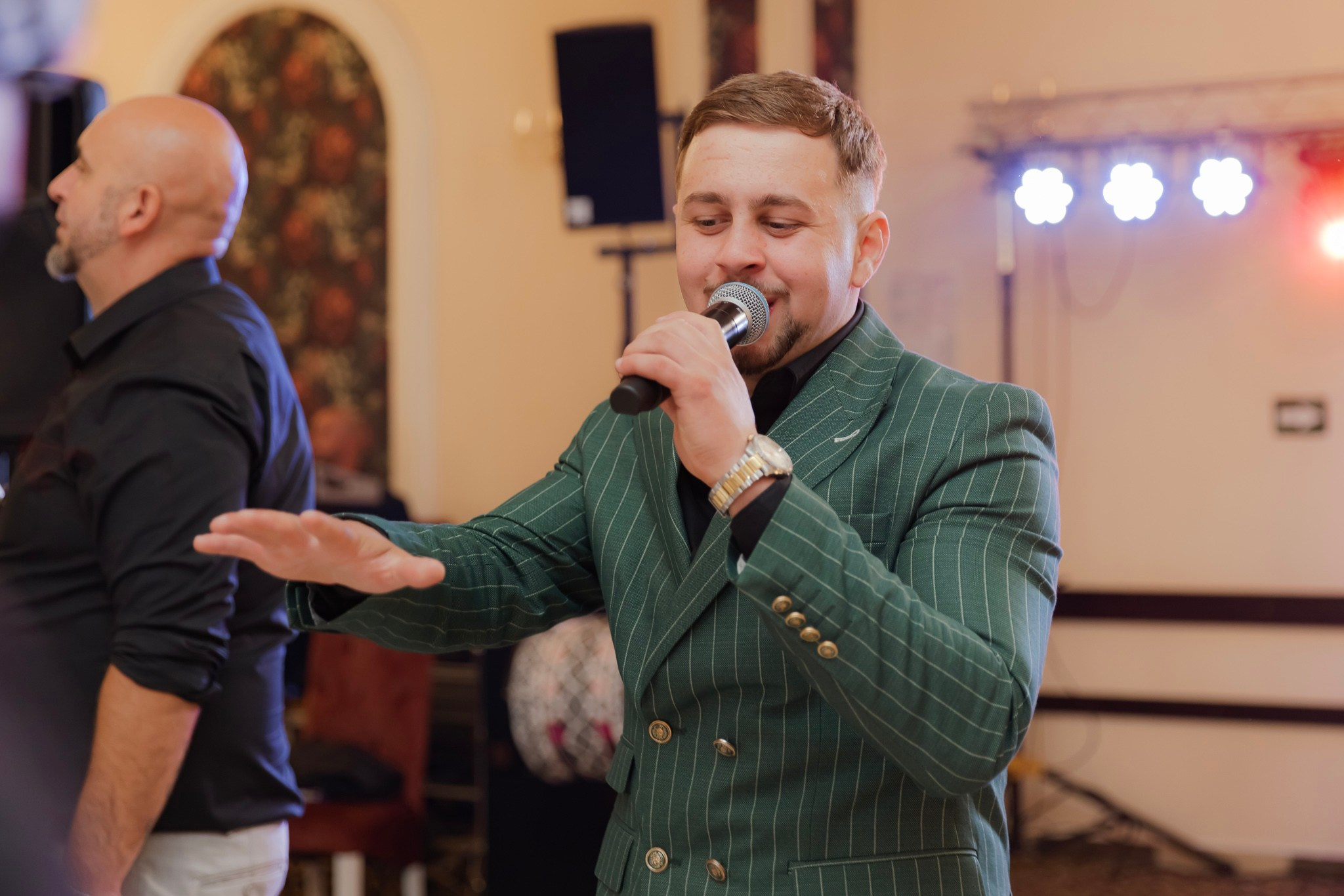 Mihai & Oana. Servicii foto-video profesionale, pentru momente de neuitat