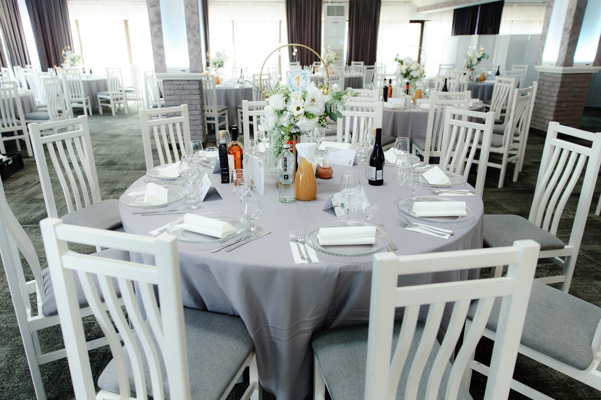 Ioana & Ionuț | Nuntă de poveste la Păstrăvăria Poiana din Mălini județul Suceava. Servicii foto-video profesionale, pentru momente de neuitat