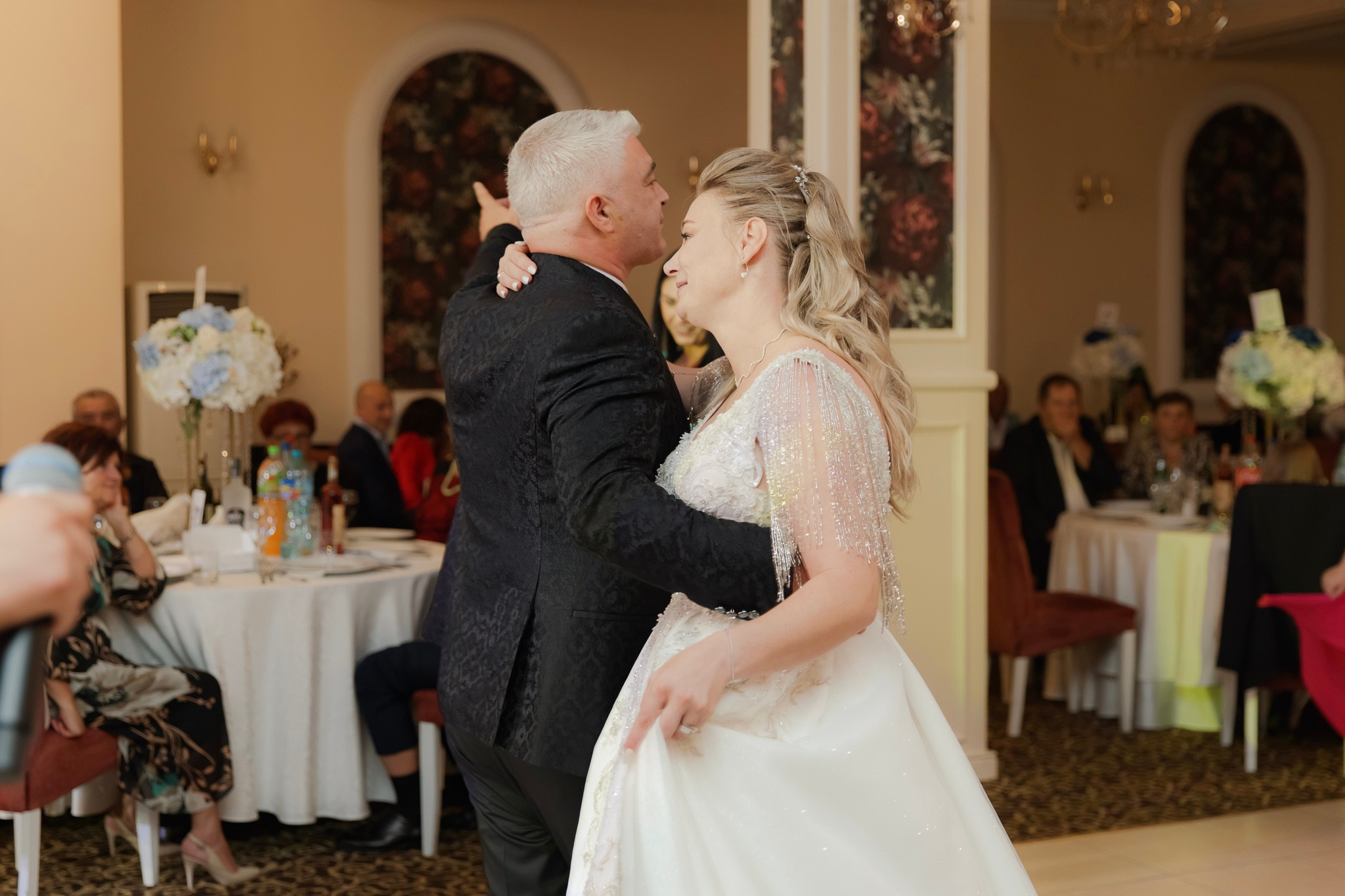 Mihai & Oana. Servicii foto-video profesionale, pentru momente de neuitat