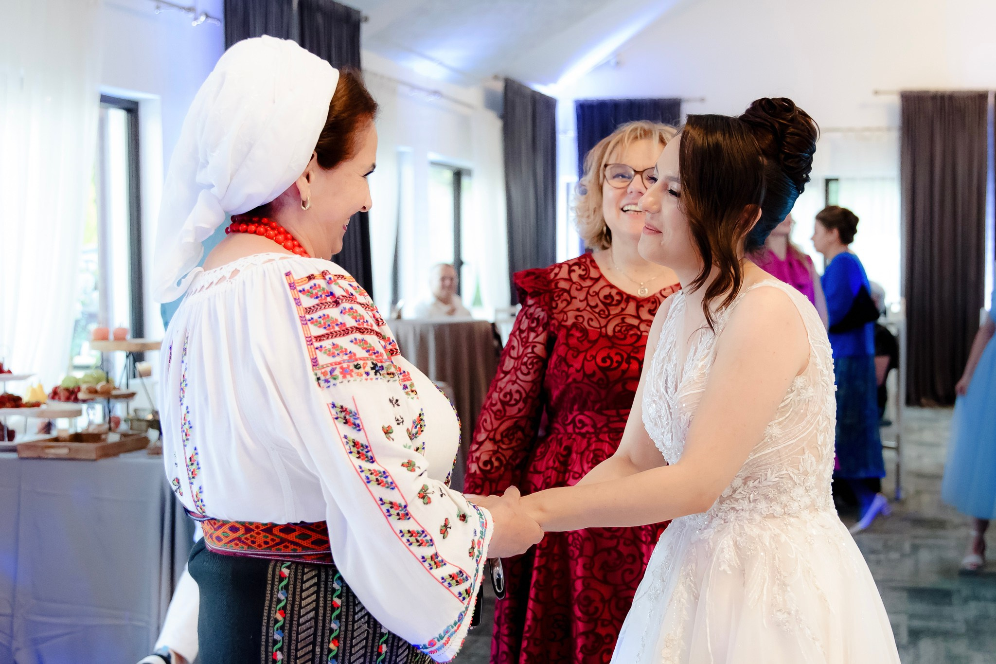 Ioana & Ionuț | Nuntă de poveste la Păstrăvăria Poiana din Mălini județul Suceava. Servicii foto-video profesionale, pentru momente de neuitat