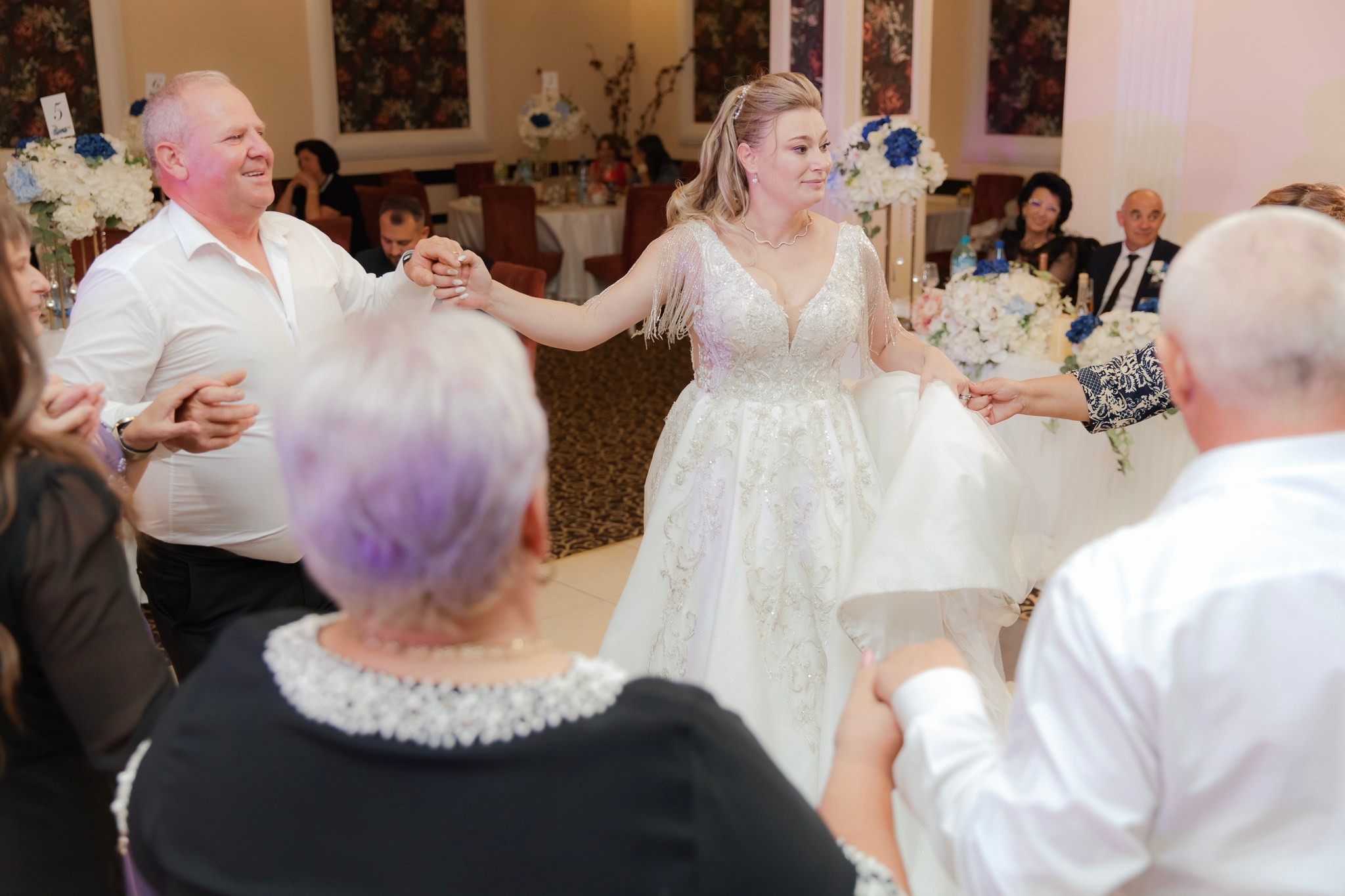 Mihai & Oana. Servicii foto-video profesionale, pentru momente de neuitat