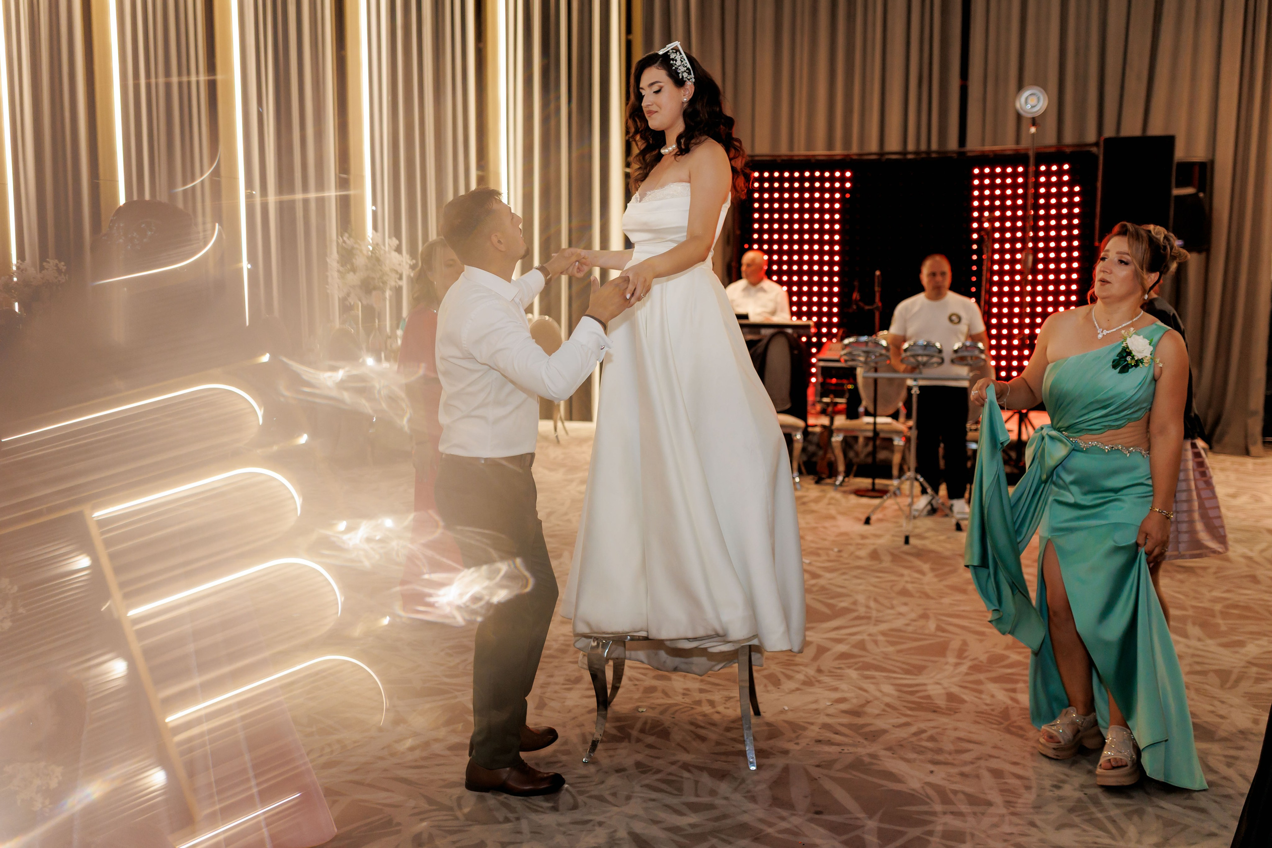 Nunta Nicoleta & Răzvan | Fotografie & Videografie Profesională. Servicii foto-video profesionale, pentru momente de neuitat