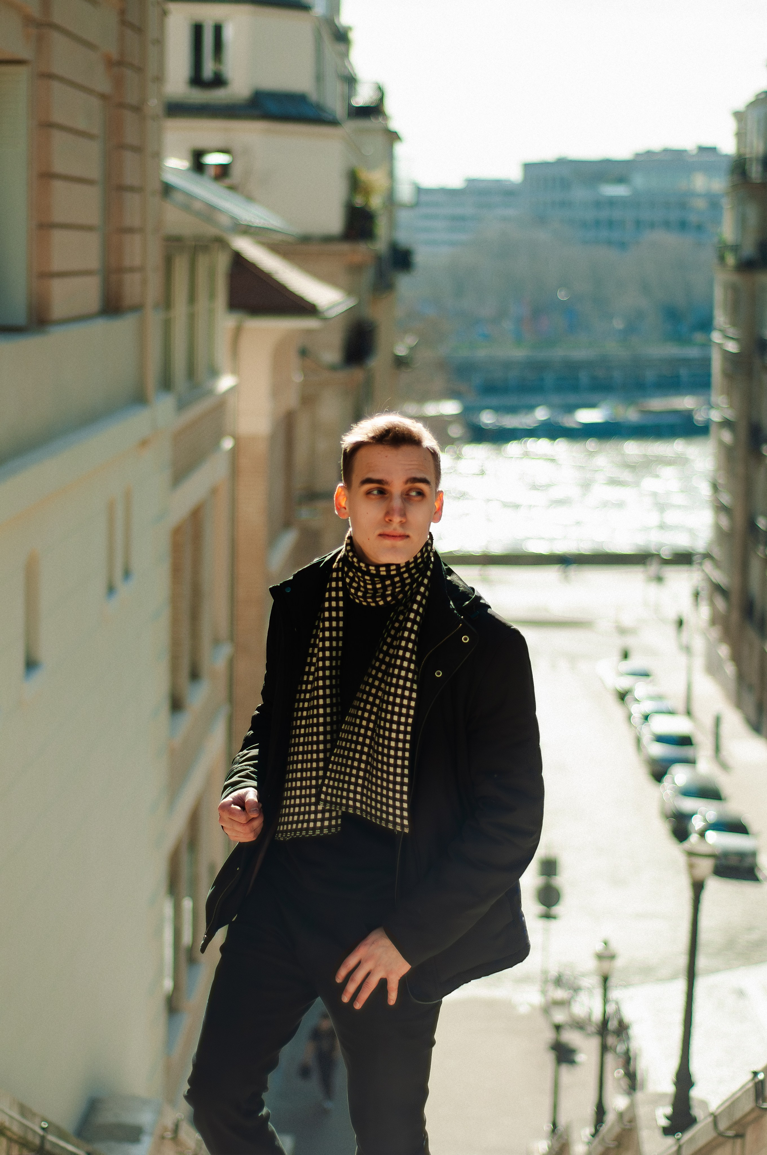 Мужская фотосессия у Эйфелевой башни. Фотограф в Париже Полина Осипова