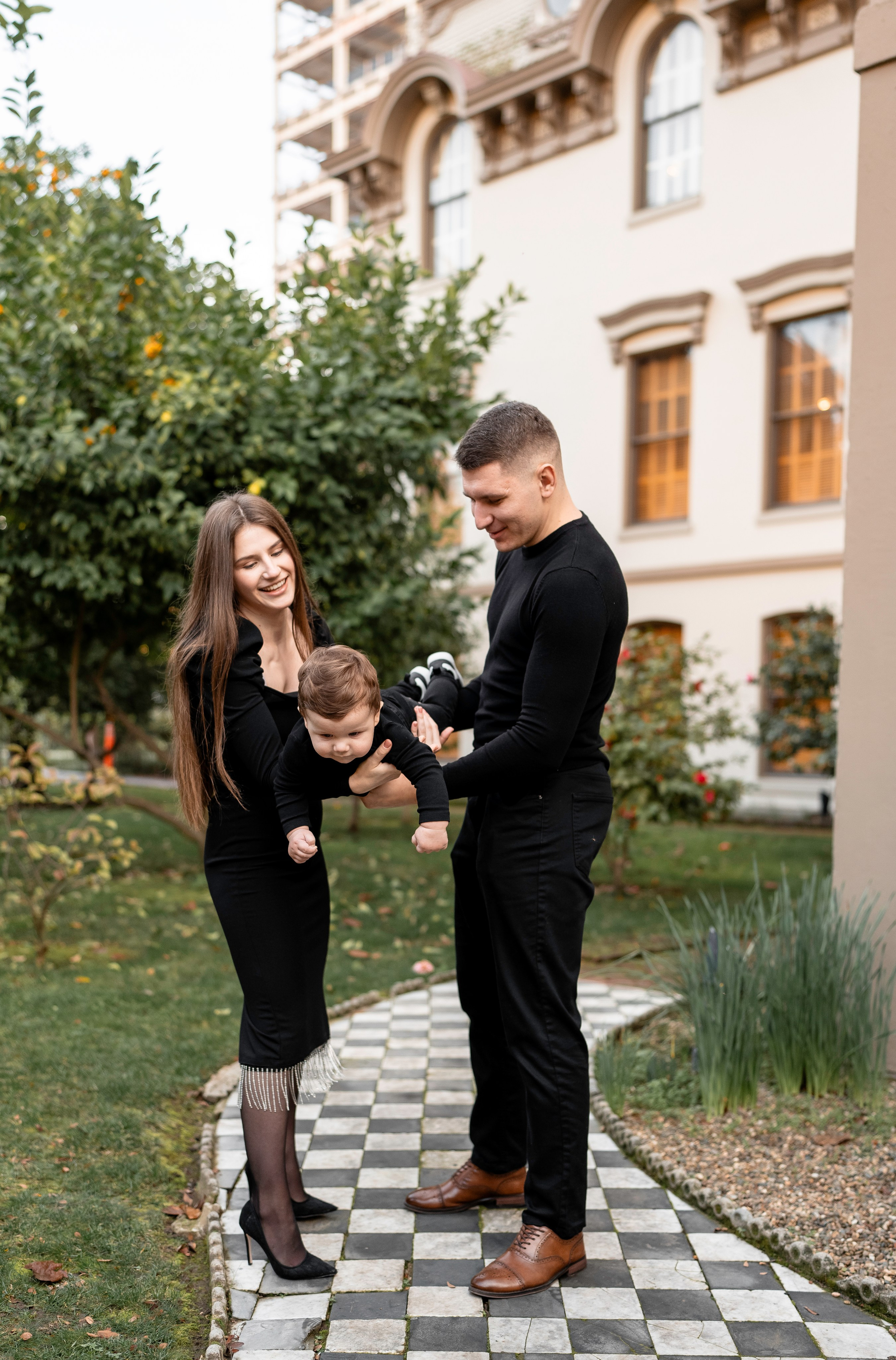 Artem, Nadia & Elisha. Family photographer in Sacramento | Sofia Pavenko