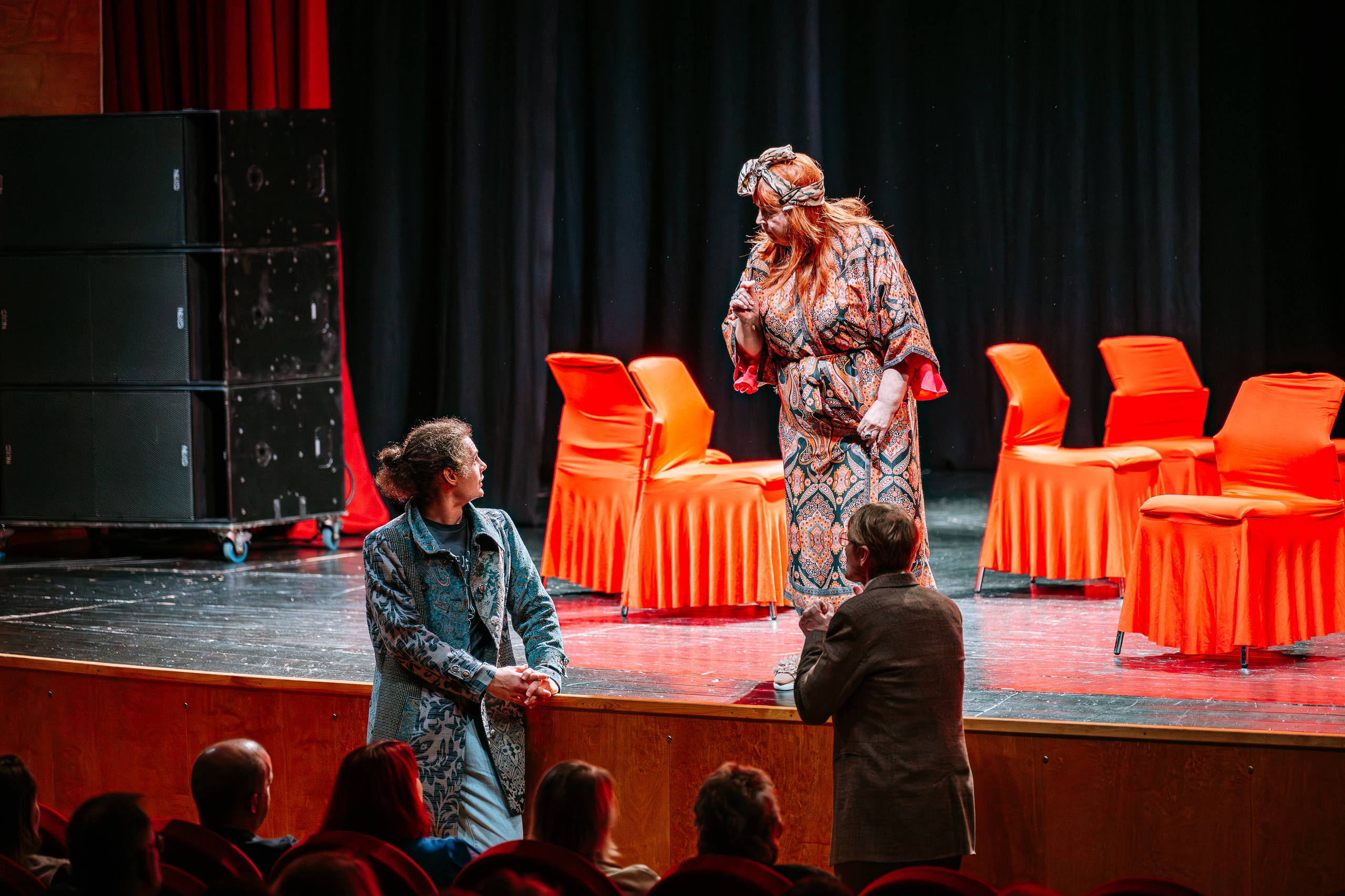 Garbo Teater „12 стульев“. Jelizaveta Gross - reportaaži- ja portreefotograaf Narvas