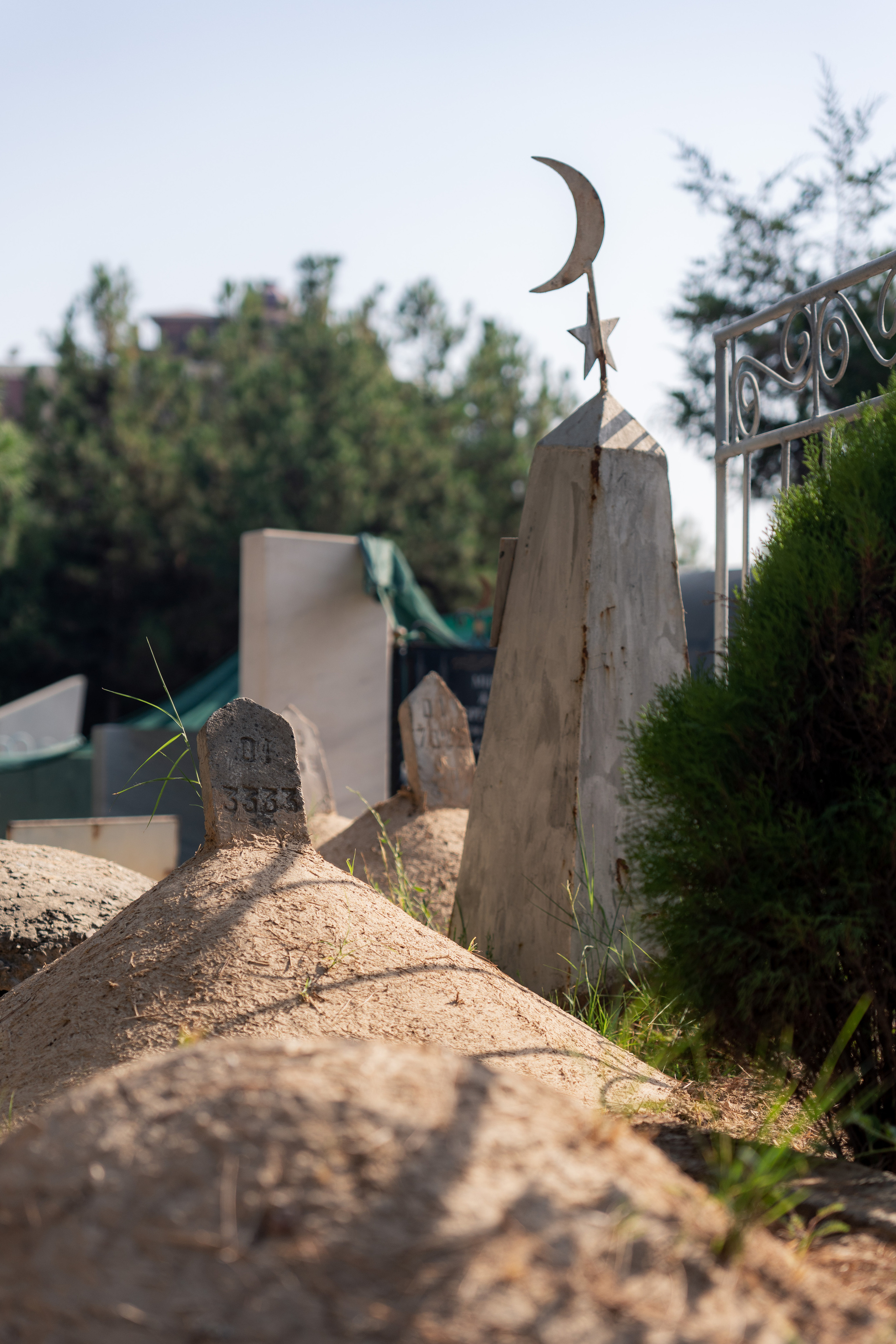 Клиент всегда мёртв: профессия — могильщик. Георгий Намазов | Фотограф в Ташкенте