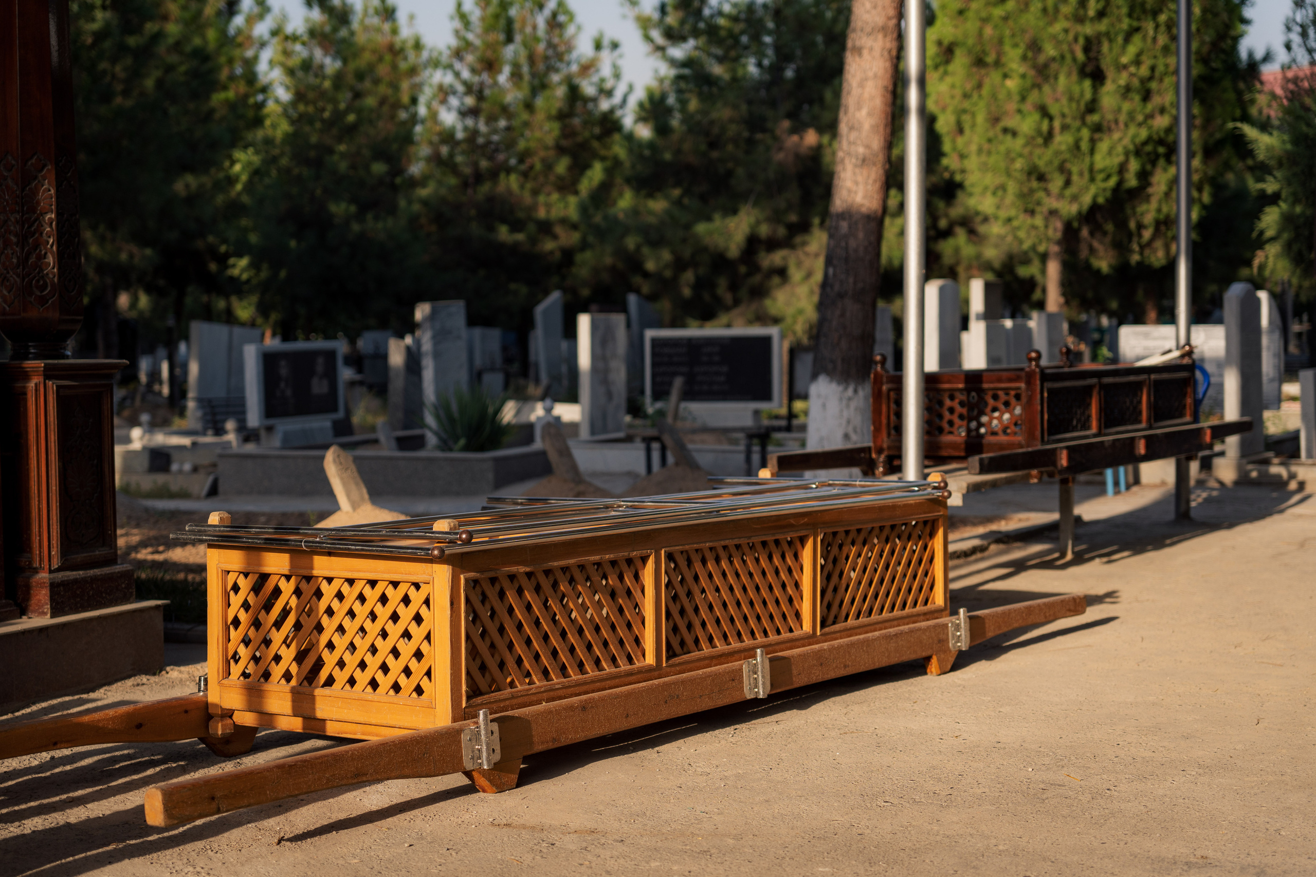 Клиент всегда мёртв: профессия — могильщик. Георгий Намазов | Фотограф в Ташкенте