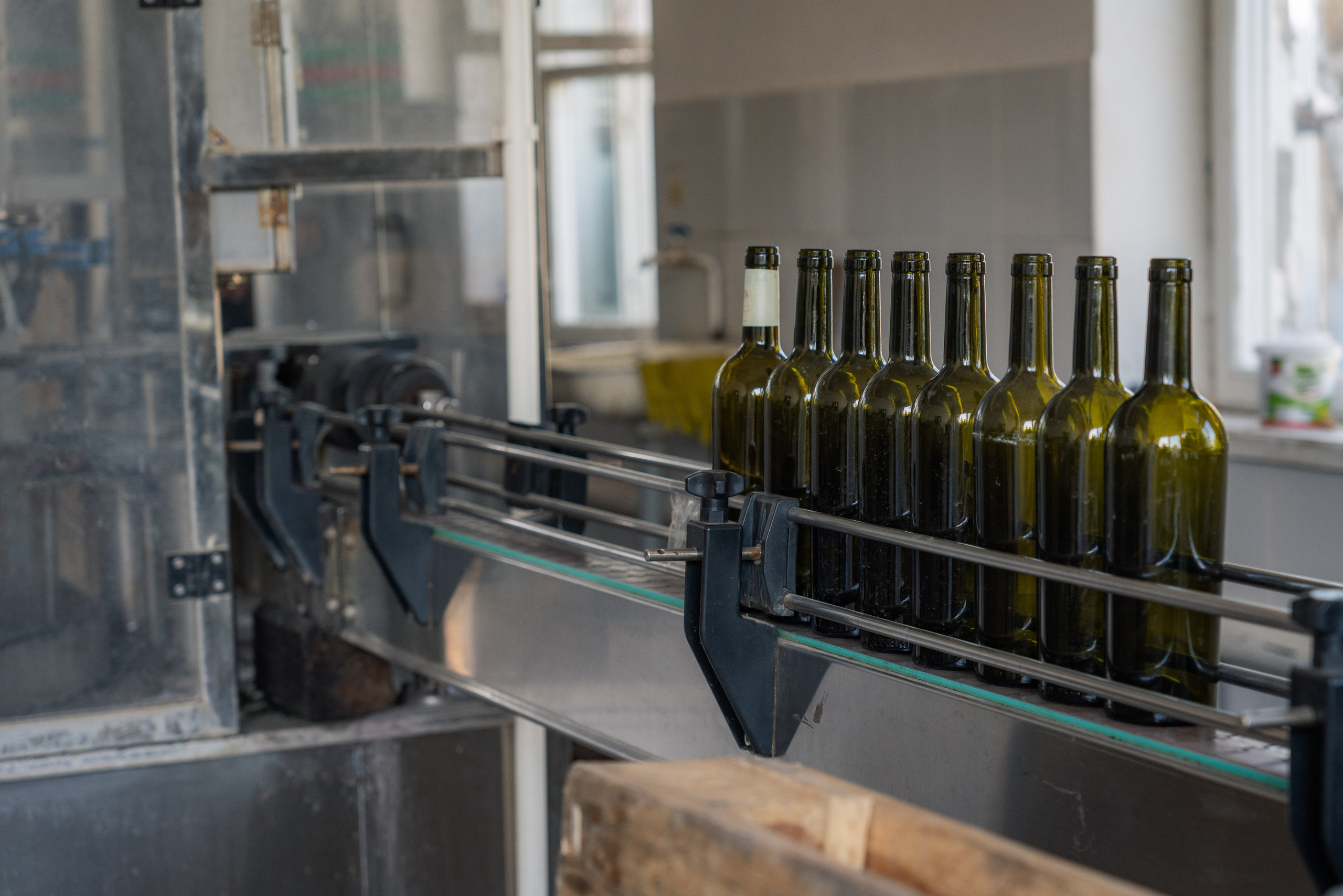 «Мне платят за то, что я выпиваю на работе» — история одной винодельни. Георгий Намазов | Фотограф в Ташкенте