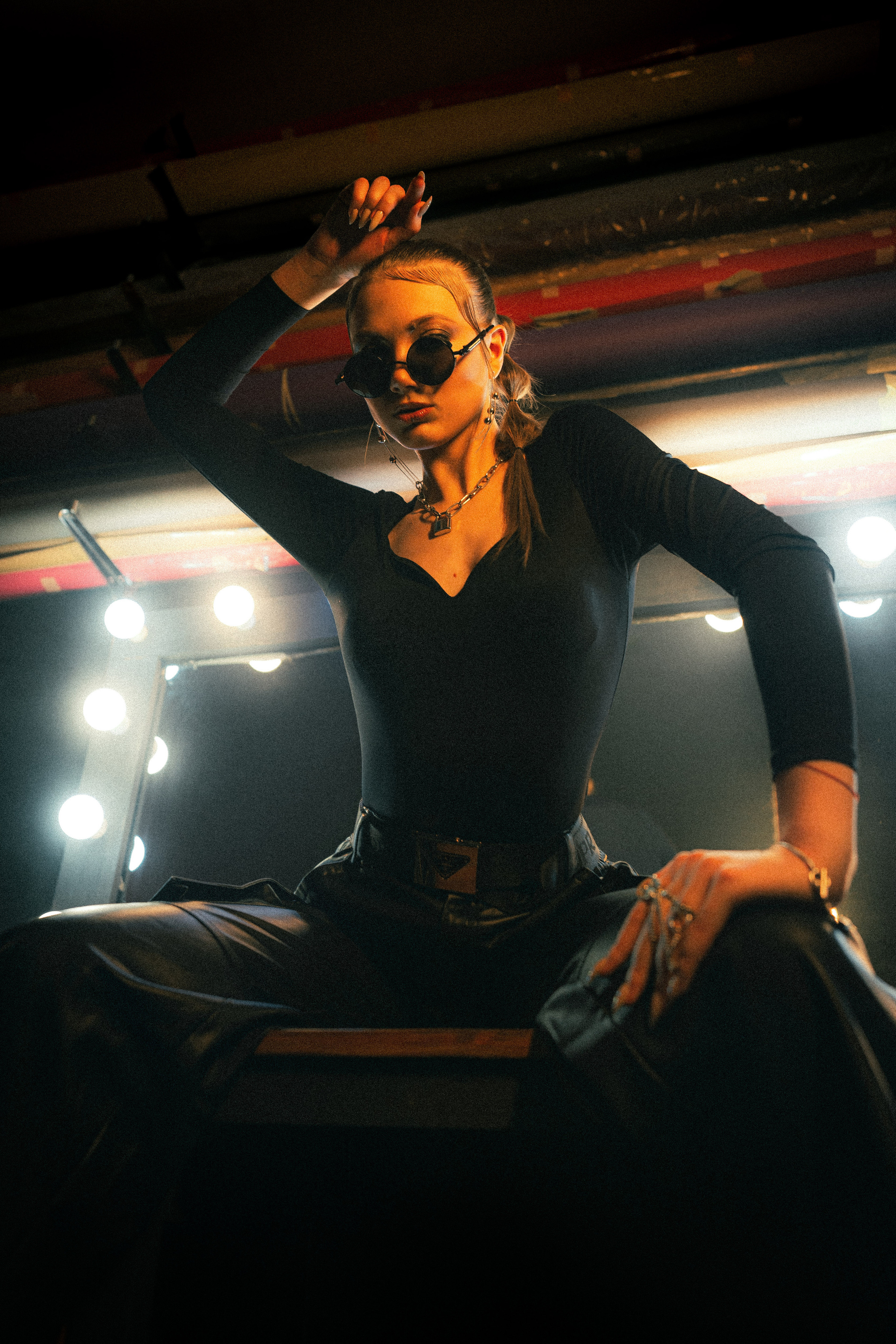 Ksenia. Mirror lights. Георгий Намазов | Фотограф в Ташкенте